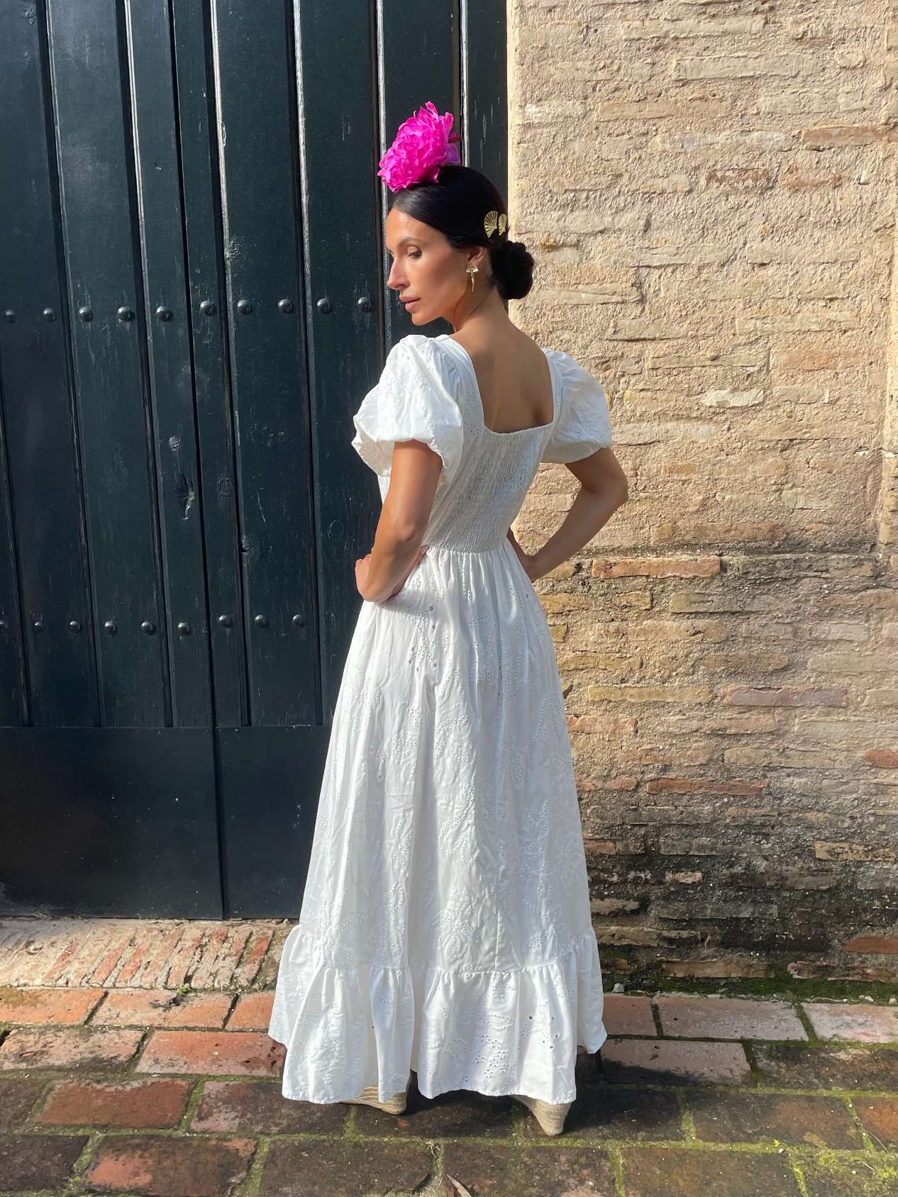Bata Perforada Blanca