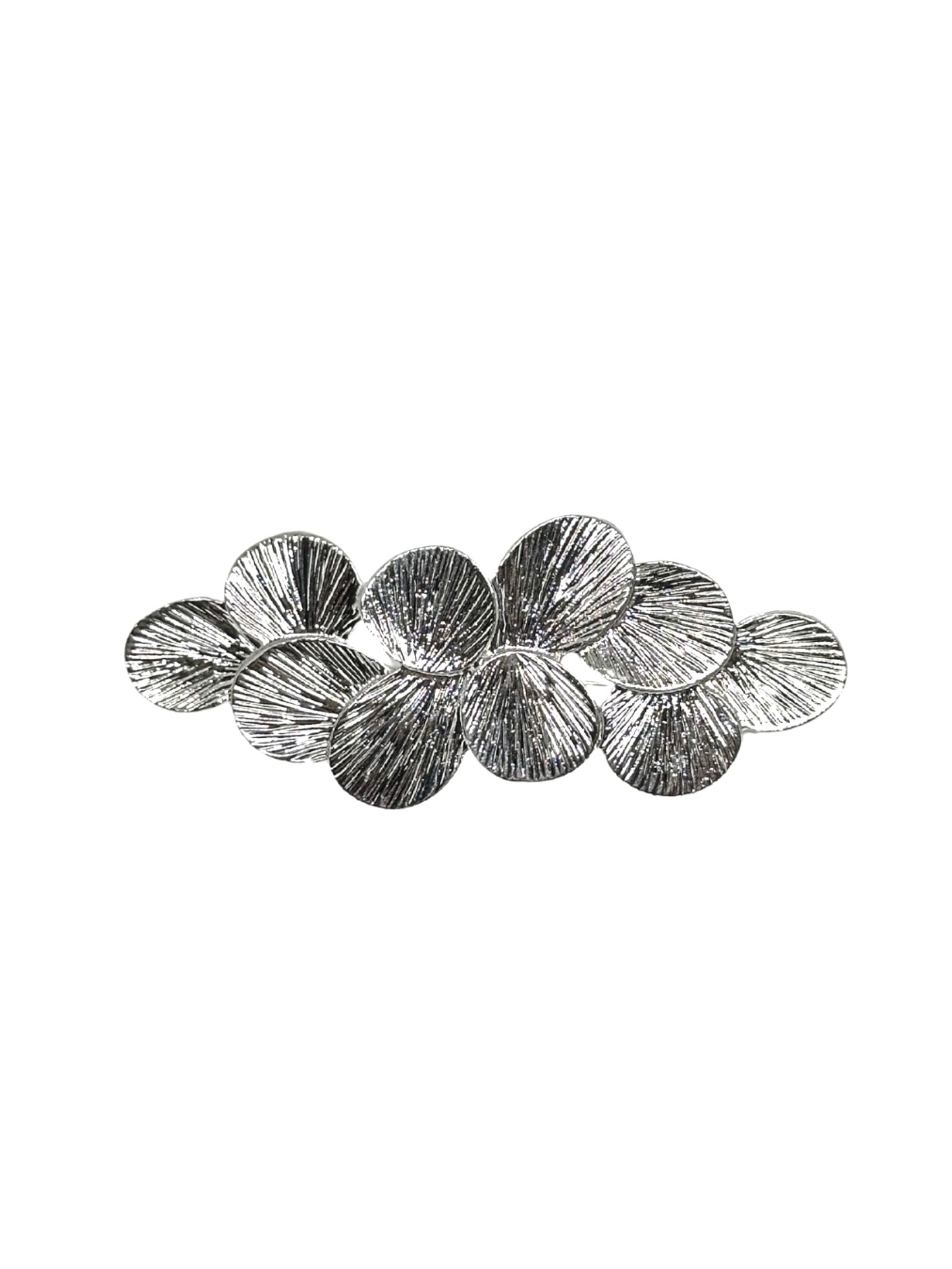 Broche petalos plateados de flamenca