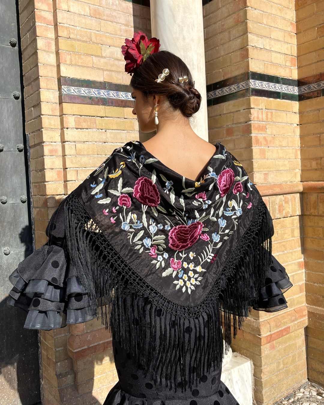 Mantoncillo de Seda 'Solera' Negro