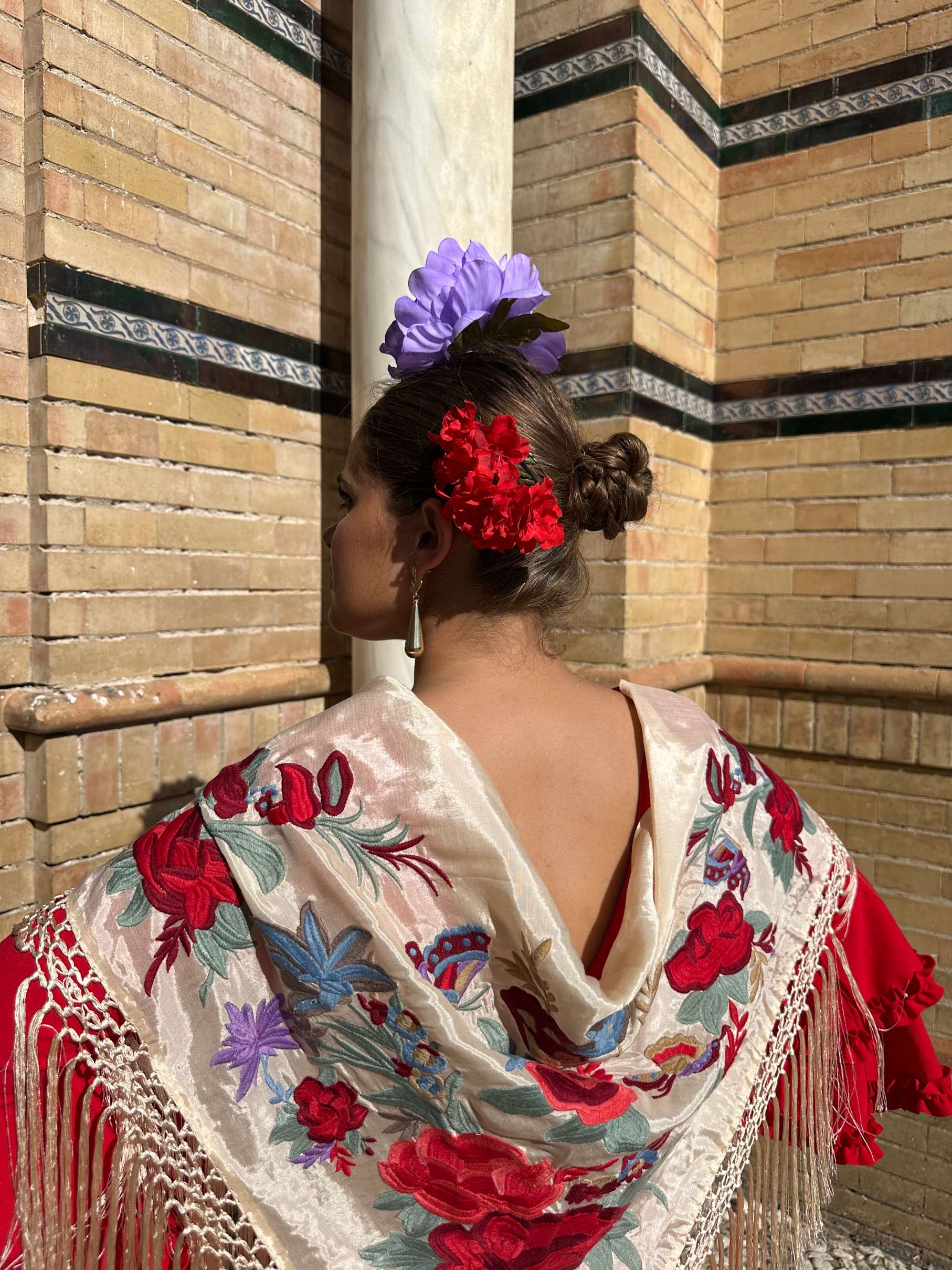 Flor del cerezo de color rojo