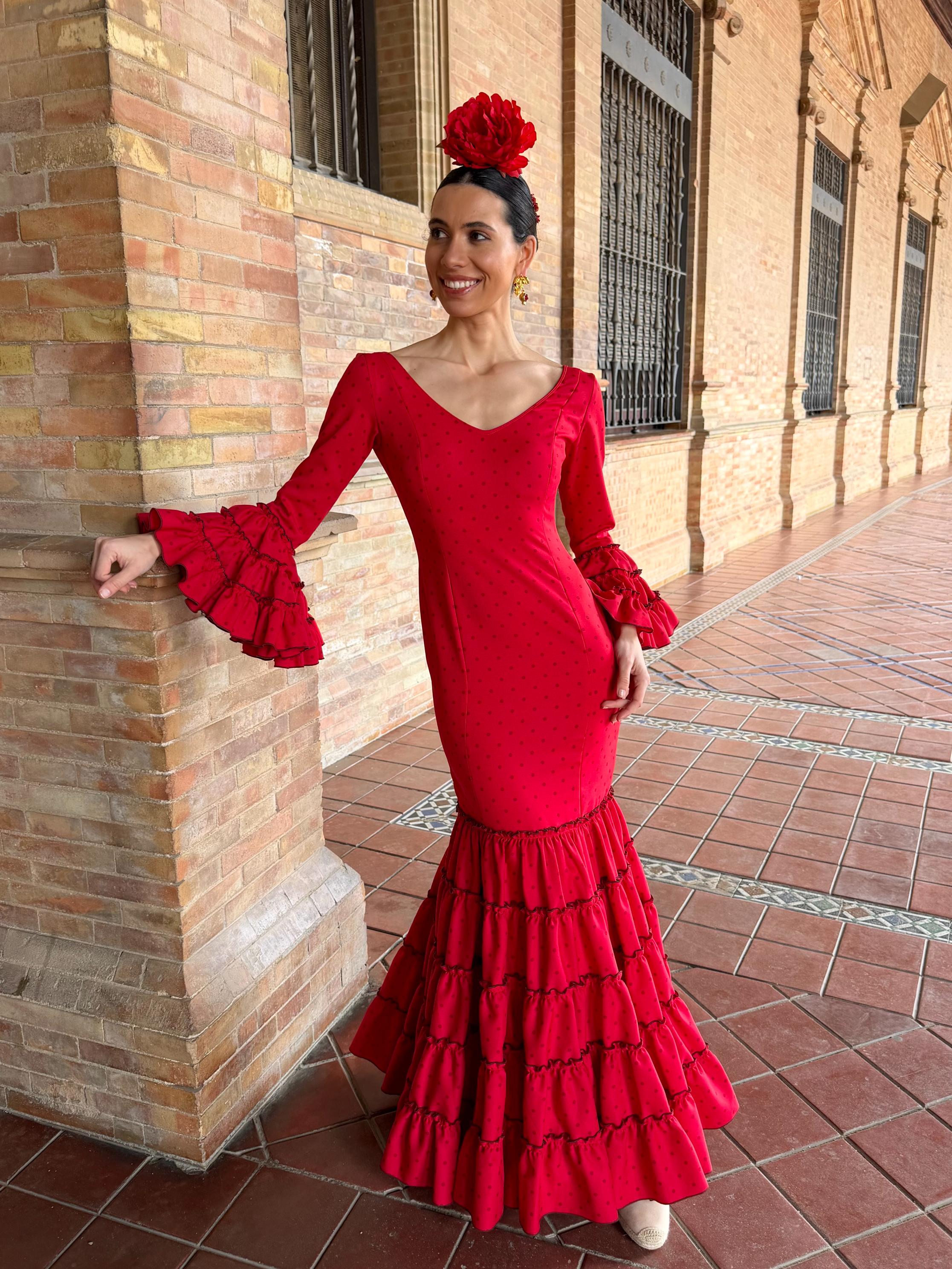 Traje de flamenca rojo lunar burdeos canastero con repulgo