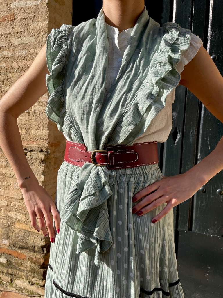 Cinturón Rociero de Cuero Burdeos Hebilla Delantera