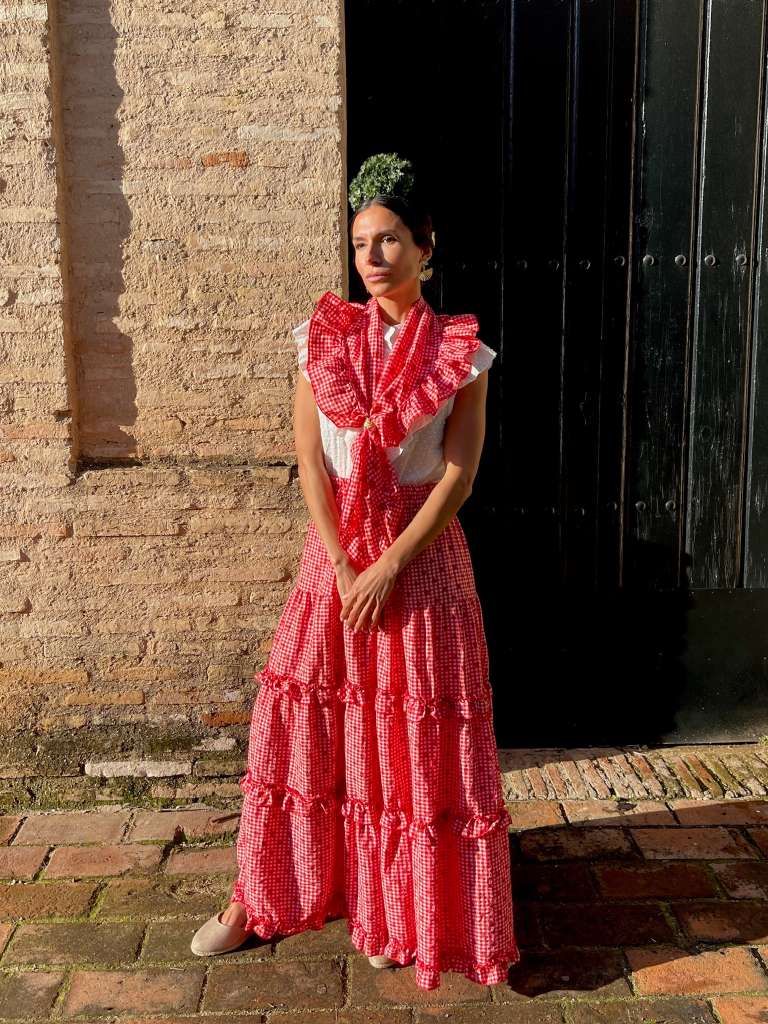 Conjunto de Falda y Piquillo de Romería Vichy con Lunares Rojo