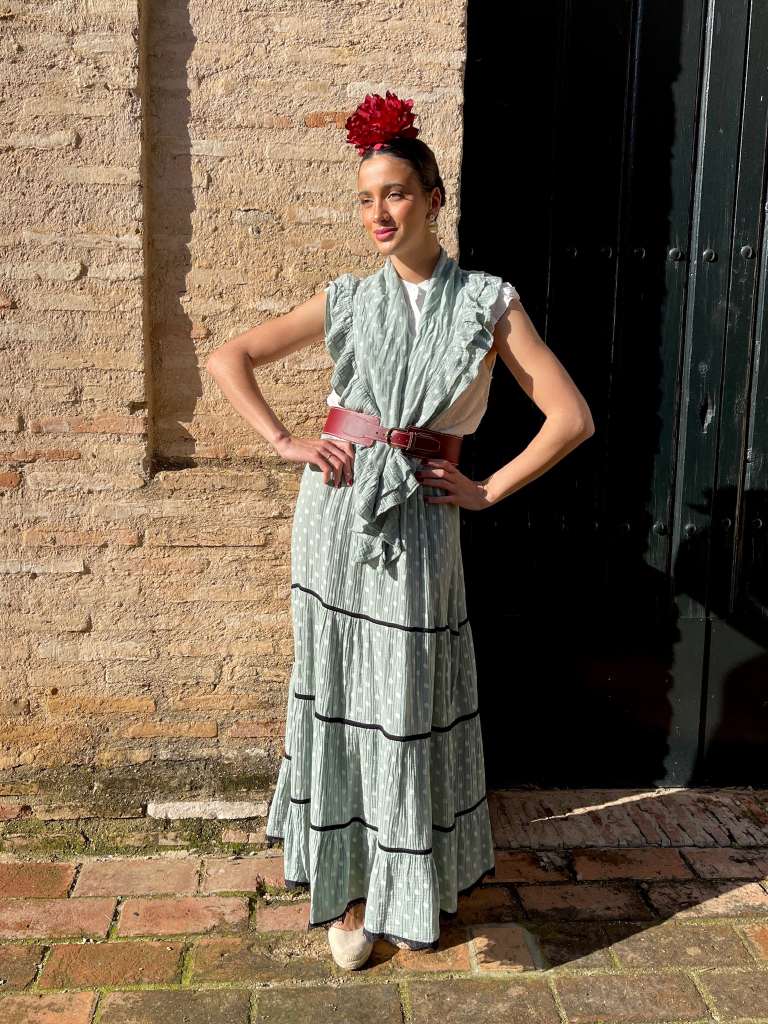 Conjunto de Falda y Piquillo de Romería Bambula con Lunares Jabonoso
