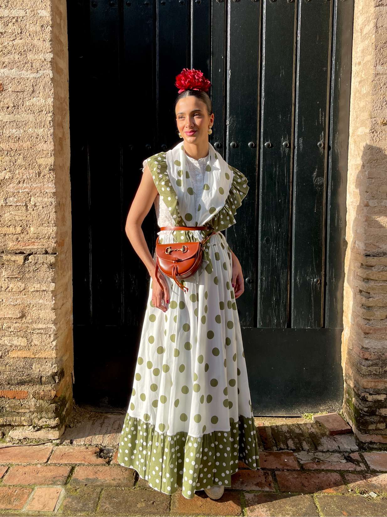 Conjunto de Falda y Piquillo de Romería Blanca y Lunar Verde