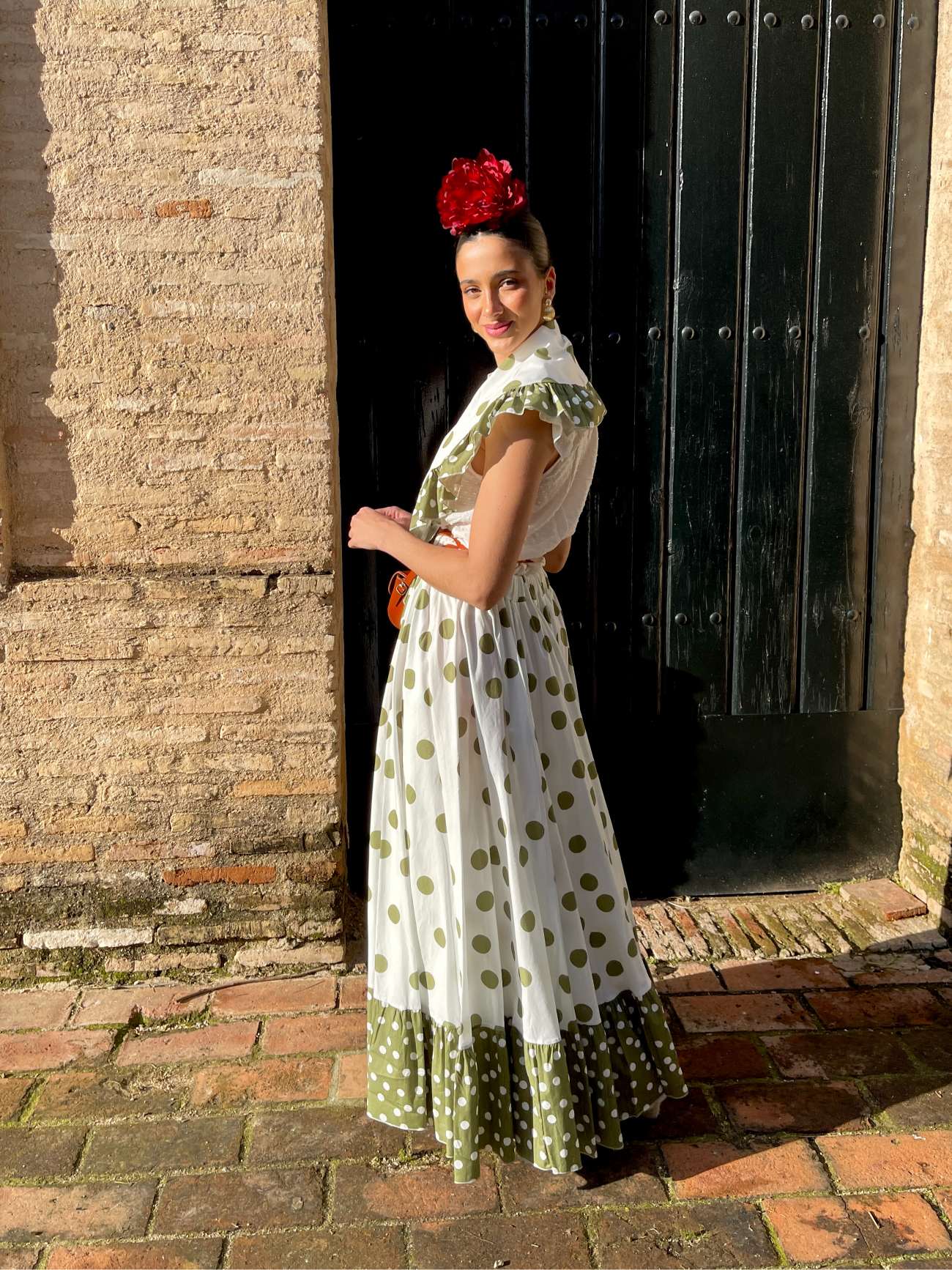 Conjunto de Falda y Piquillo de Romería Blanca y Lunar Verde