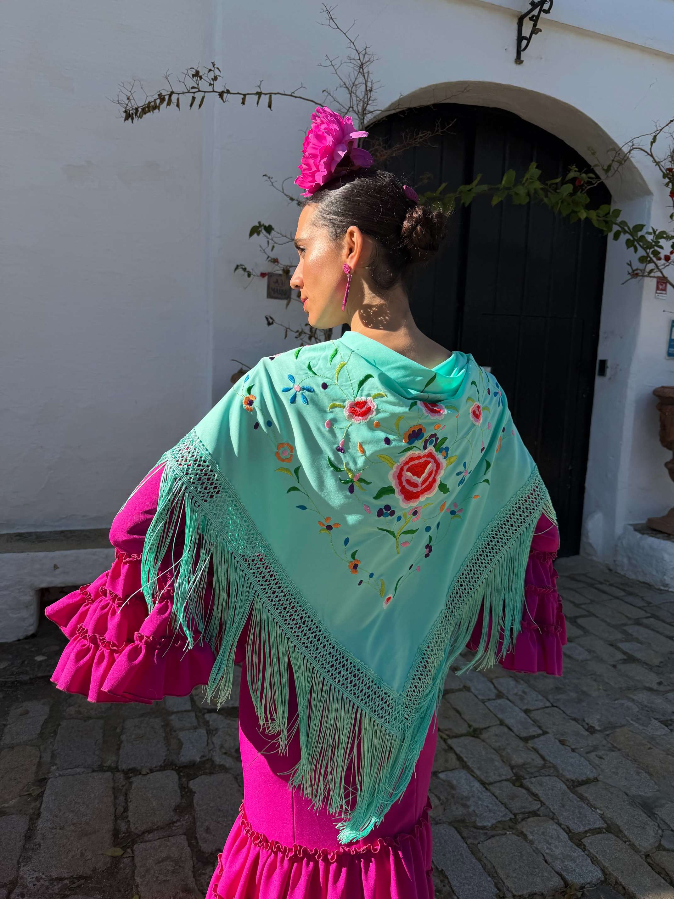 Manton Bordado Verde Agua Flores de Colores