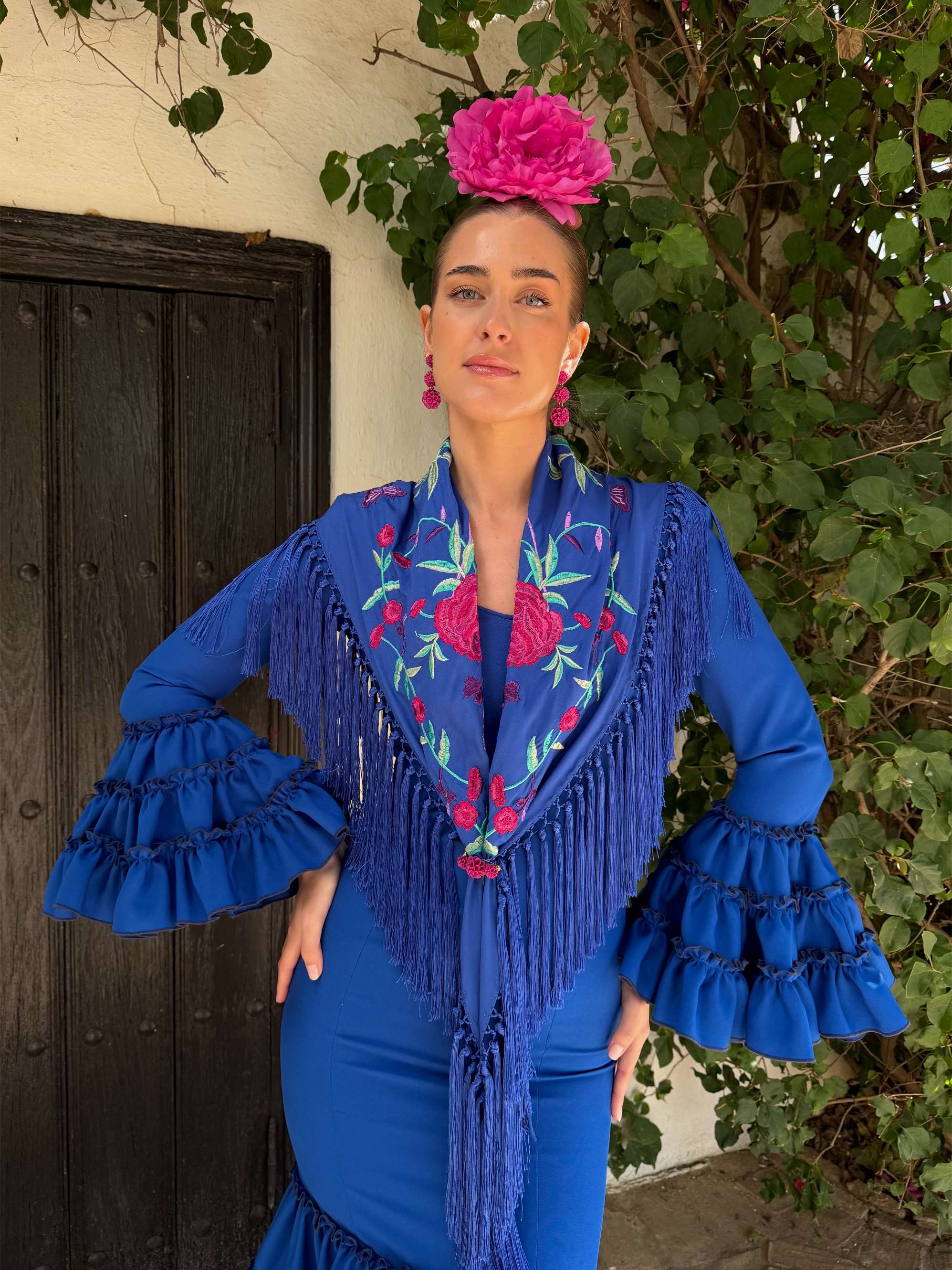 Mantoncillo de flamenca 'Koralti' Azul Eléctrico con Flores Buganvilla