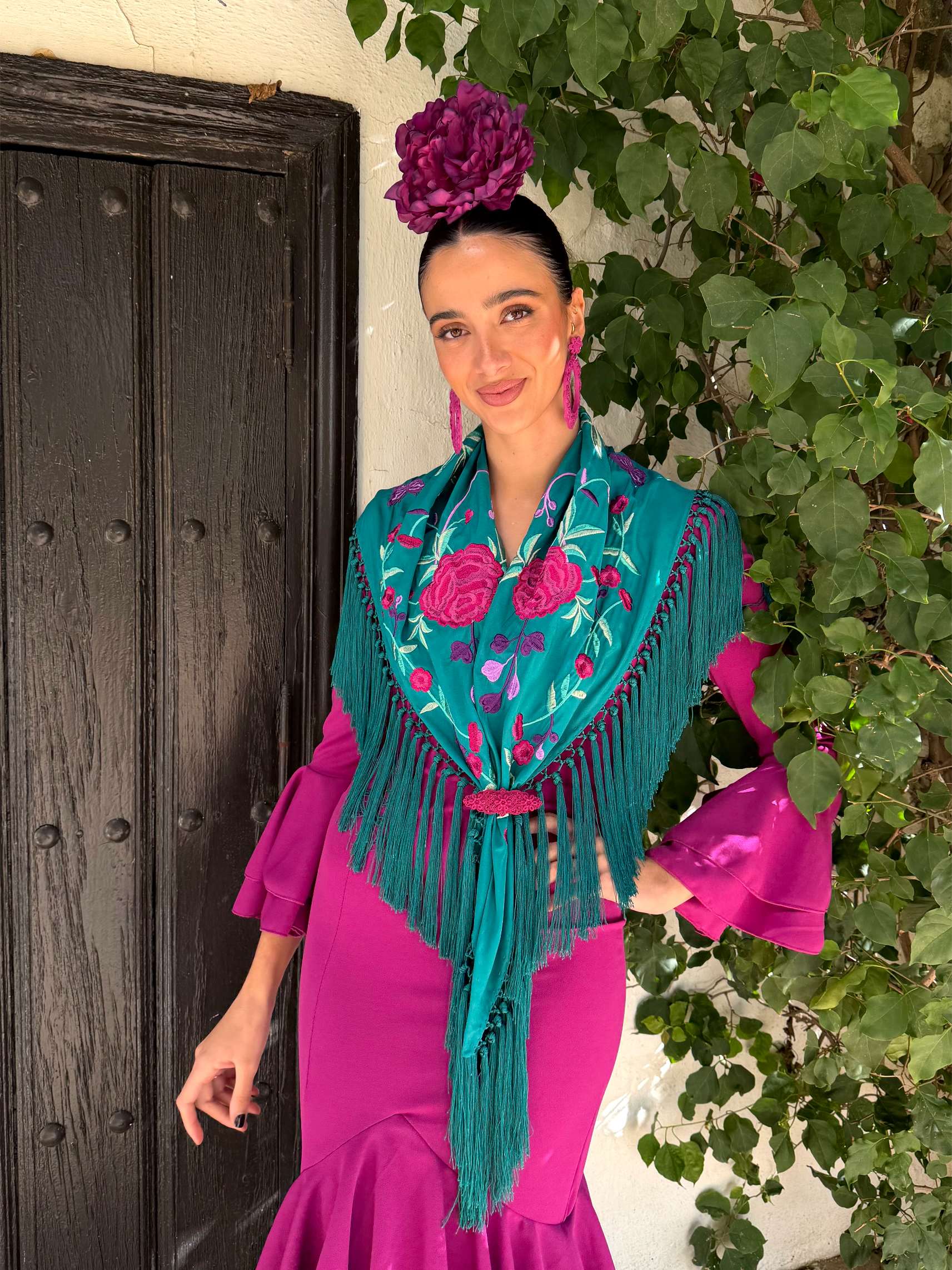 Mantoncillo de flamenca 'Koralti' Verde Esmeralda bordado Buganvilla