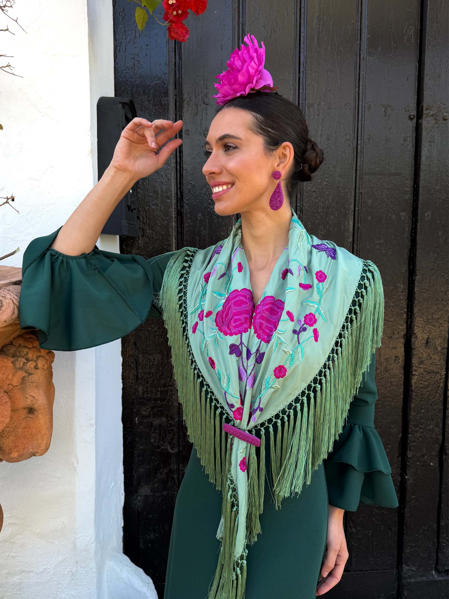 Mantoncillo de flamenca 'Koralti' Verde Jabonoso con Flores Buganvilla