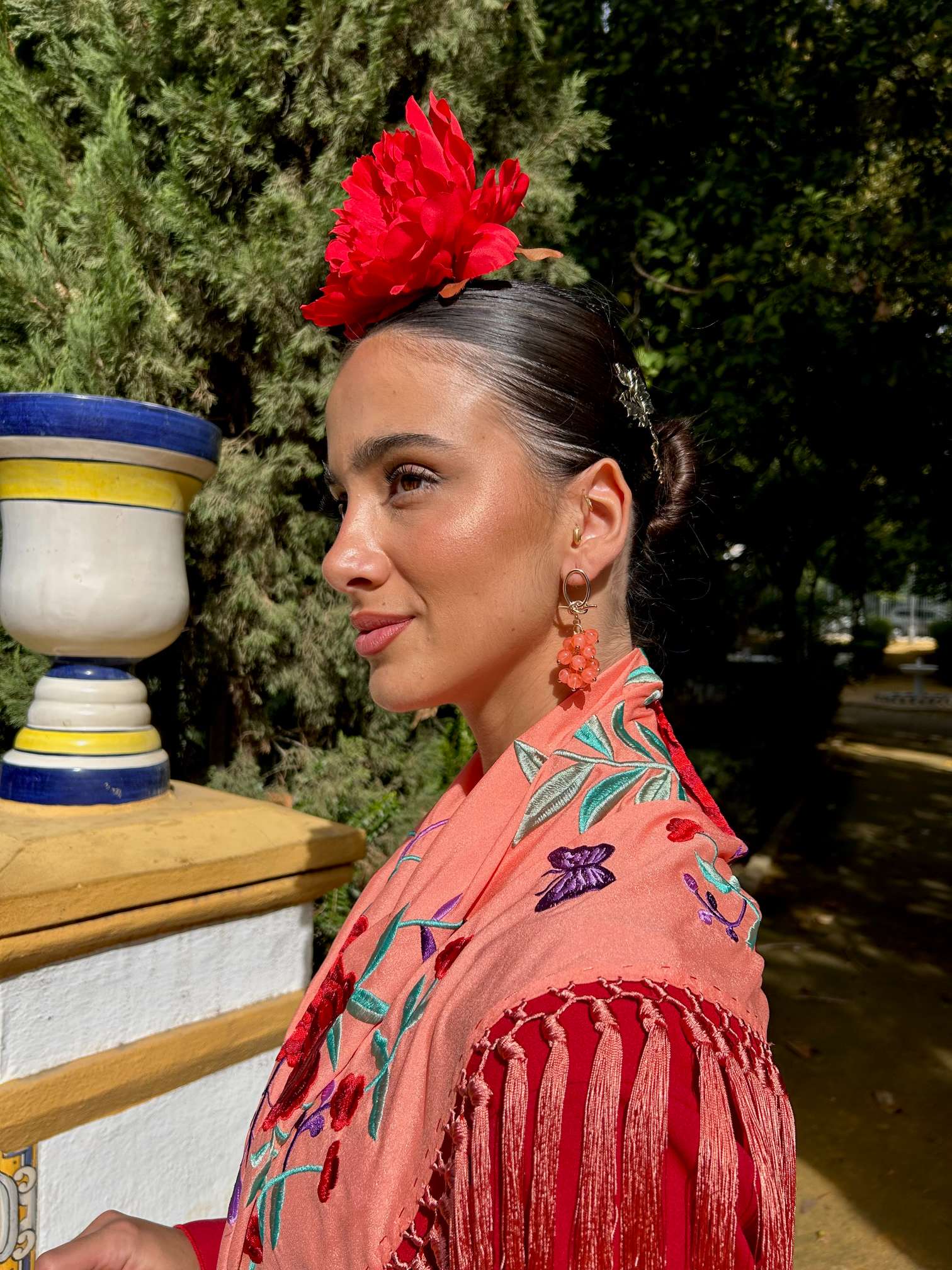 Pendientes de flamenca dorados perlas coral