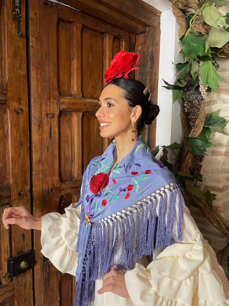 Rosa de flamenca color rojo