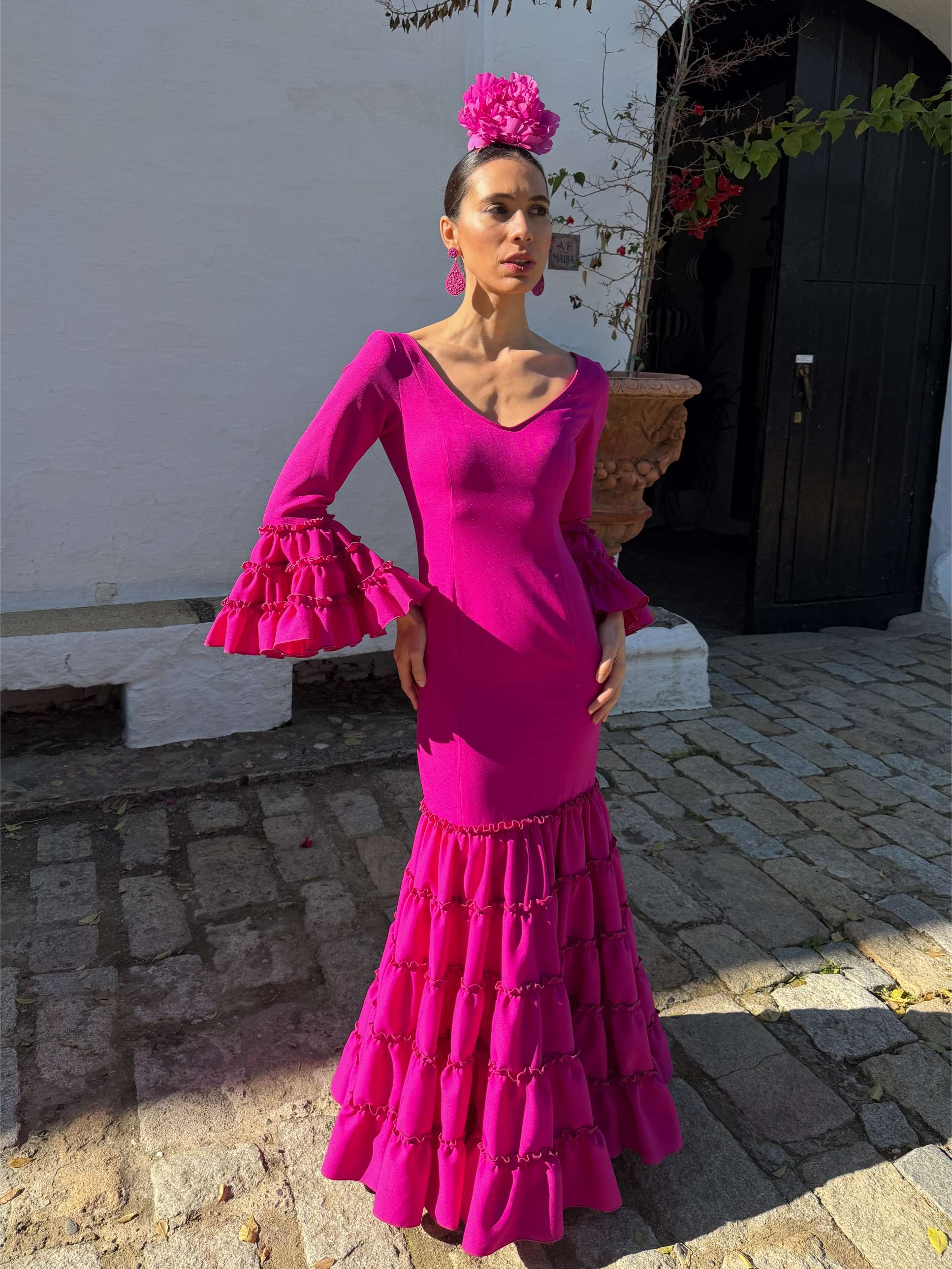 Traje de flamenca buganvilla con repulgo oscuro