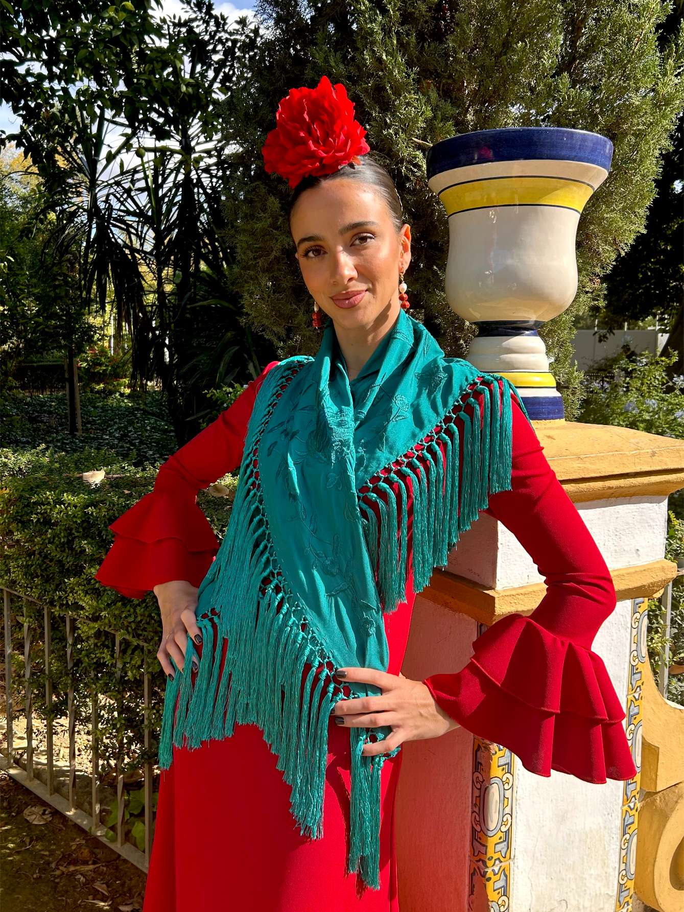 mantoncillo de flamenca bordado artesanal esmeralda