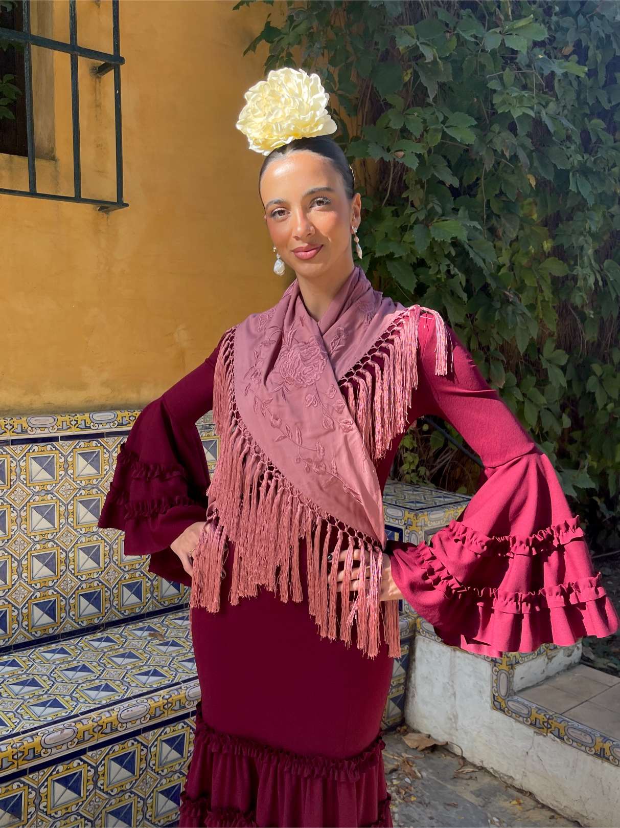 mantoncillo de flamenca bordado artesanal maquillaje monocolor