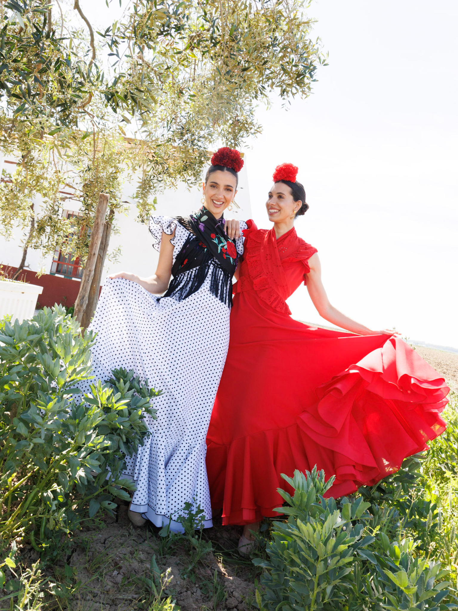 Bata Rociera Strech con Falda de Capa y Volante de Tul