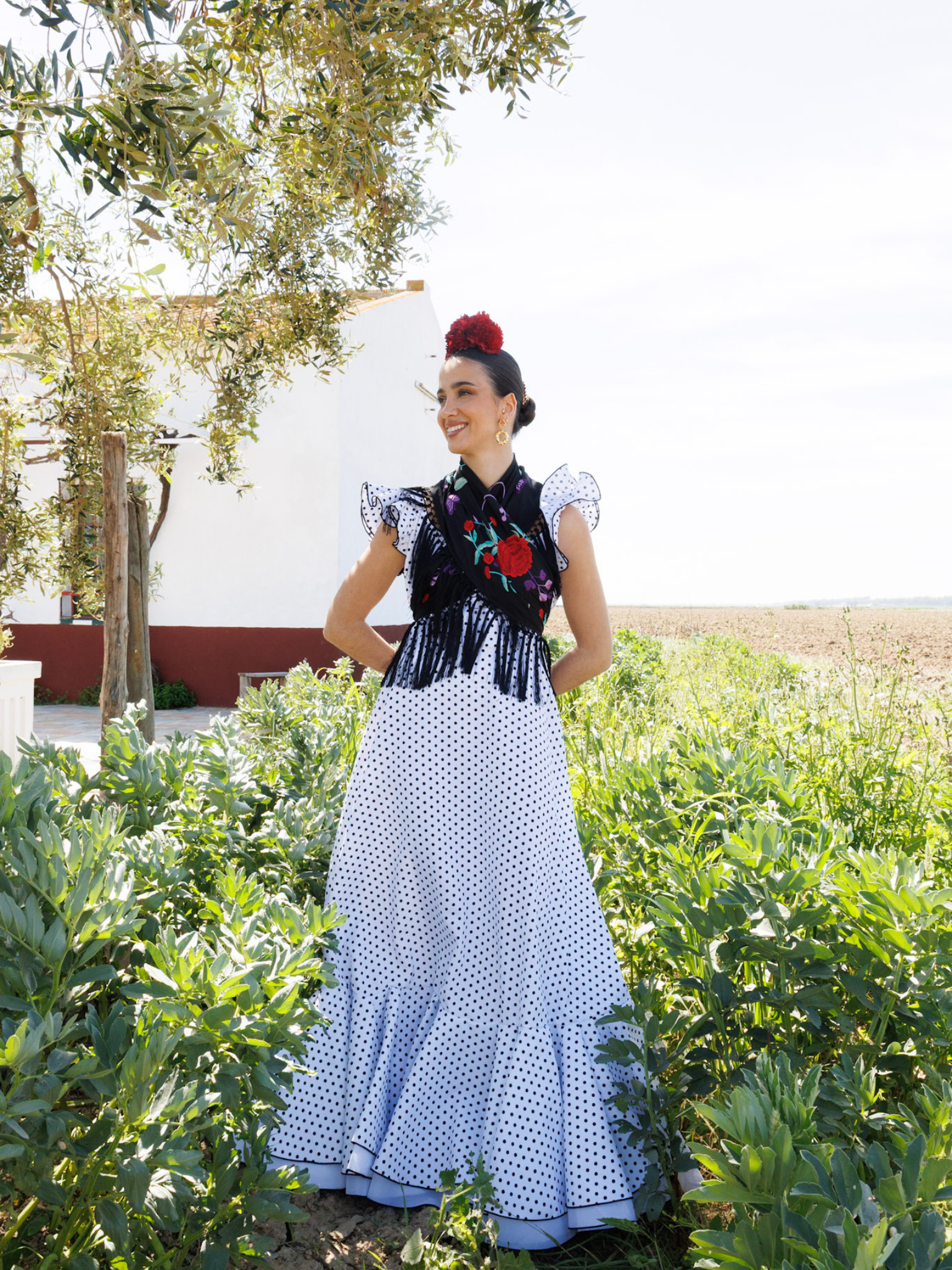 Bata Rociera Strech con Falda de Capa y Volante de Tul