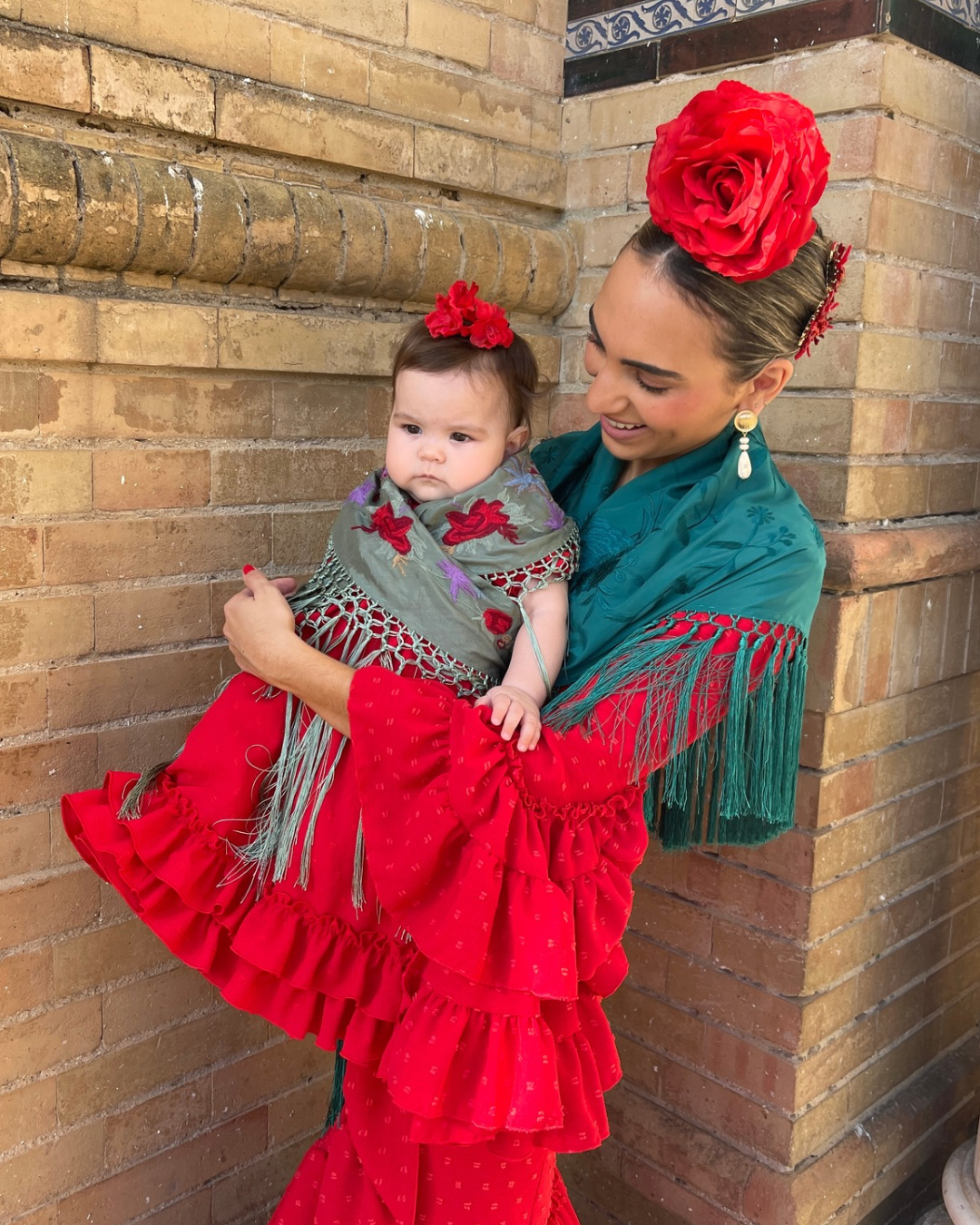 Bata de flamenca plumeti color rojo para niña