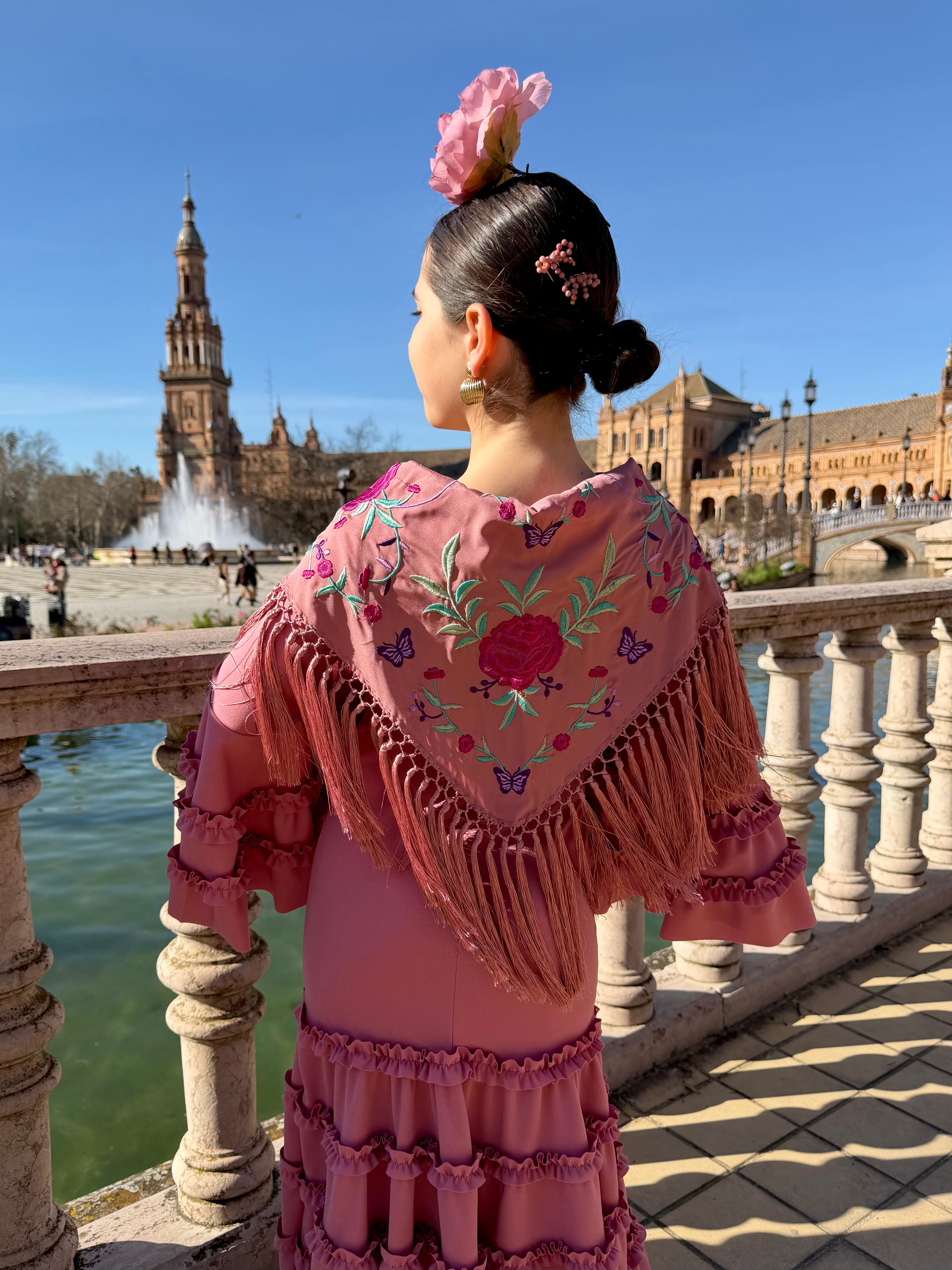 Mantoncillo de flamenca niña 'Koralti' Maquillaje con Flores Buganvilla