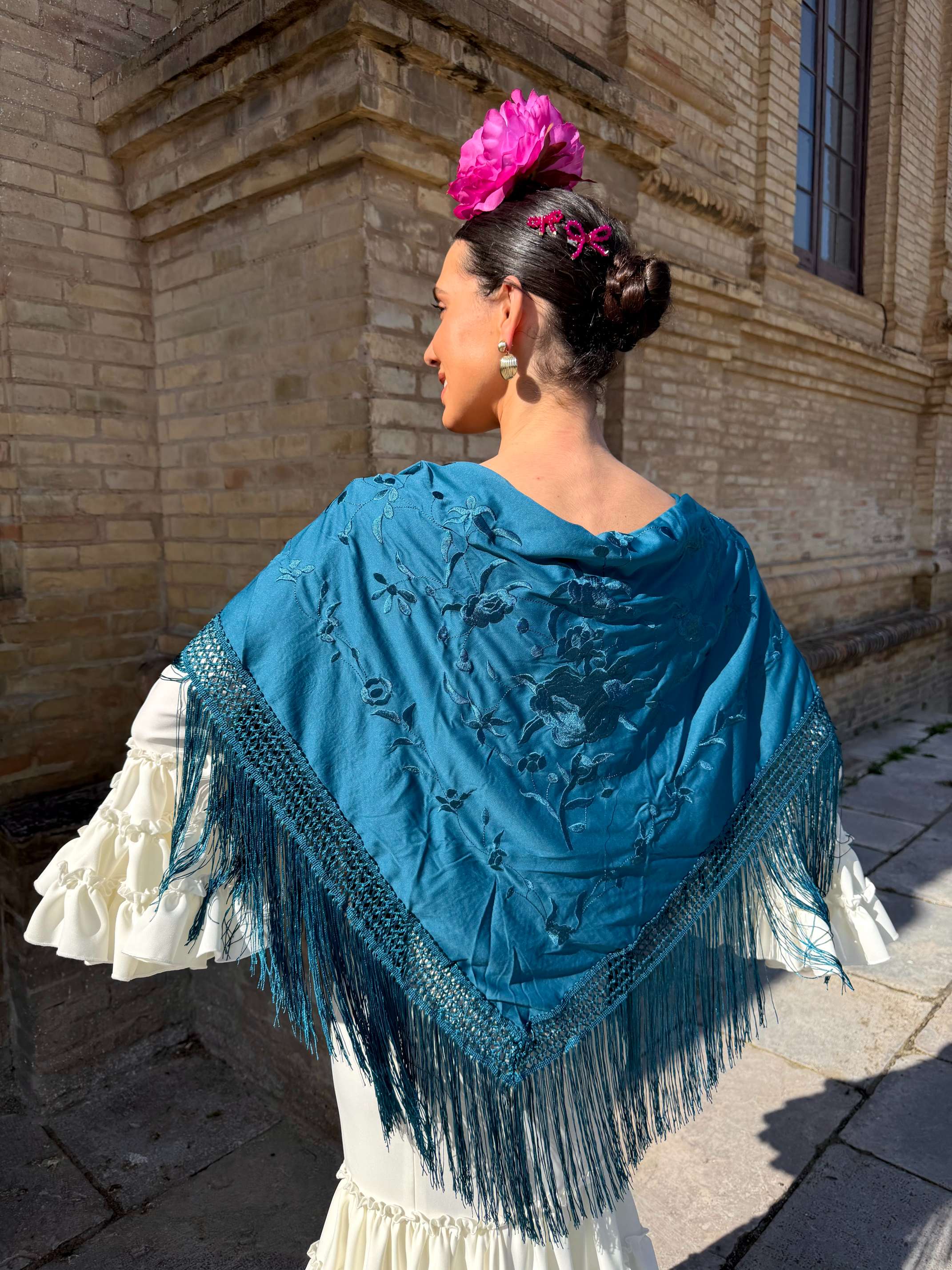 Manton Bordado Petróleo Flores Petróleo