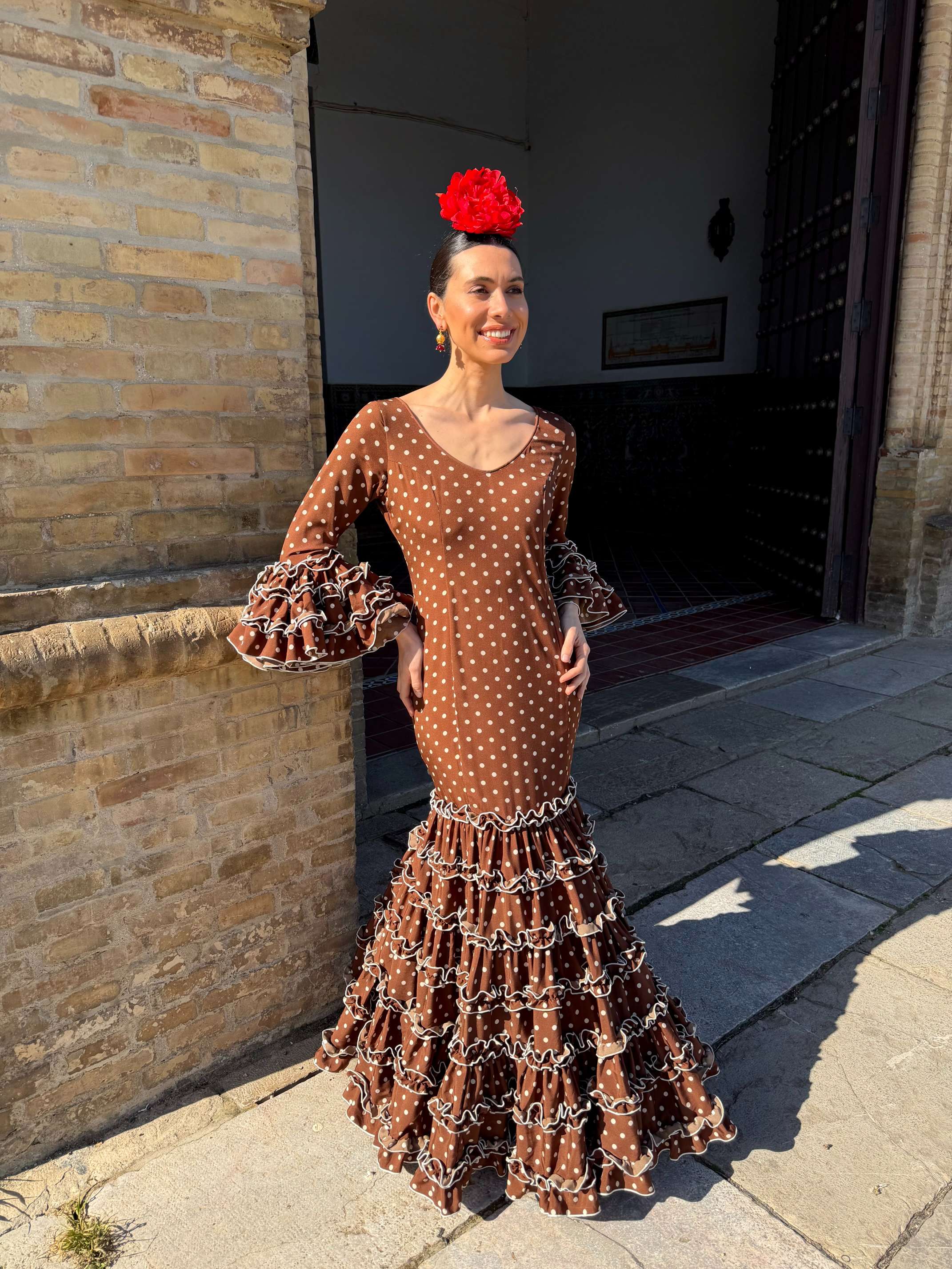 Traje de Flamenca Canastero Adorno Garrucha Marrón Chocolate lunar beige