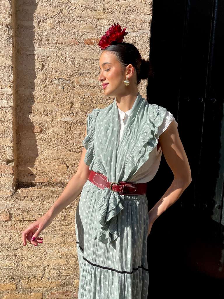 Cinturón Rociero de Cuero Burdeos Hebilla Delantera