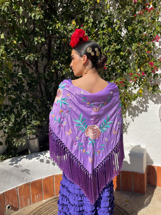 Mantoncillo 'Koralti' flecado en seda Malva con Flores Rosas
