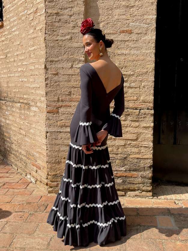 Traje Flamenca Canastero Liso Adorno Piquillo SPECIAL PRICE