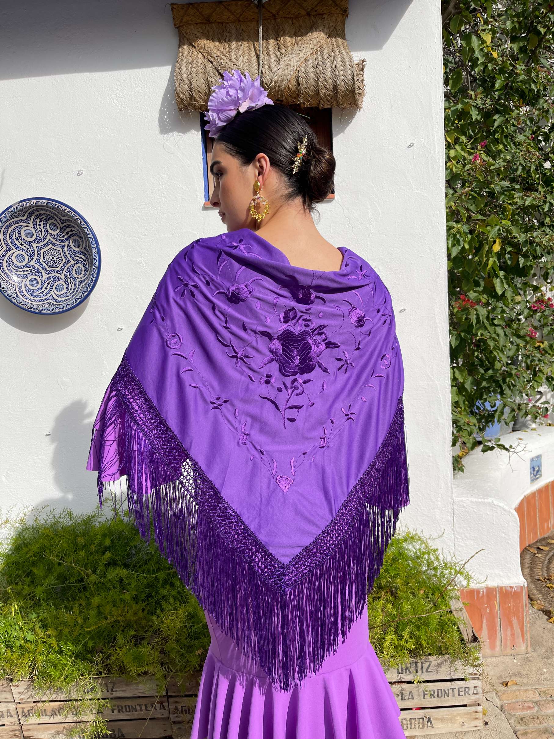 Mantón Bordado Morado Monocolor