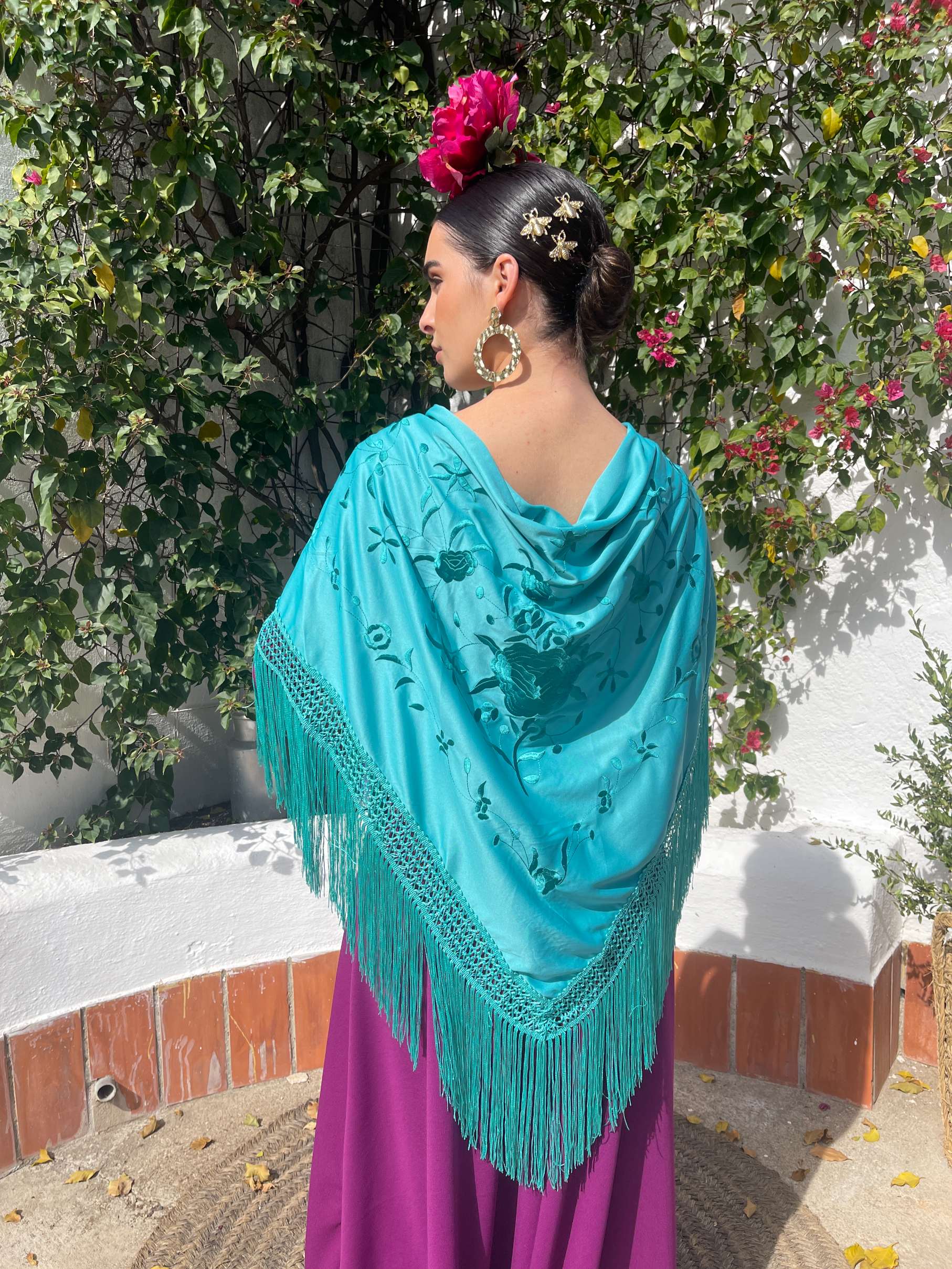 Mantón Bordado Agua Marina Monocolor