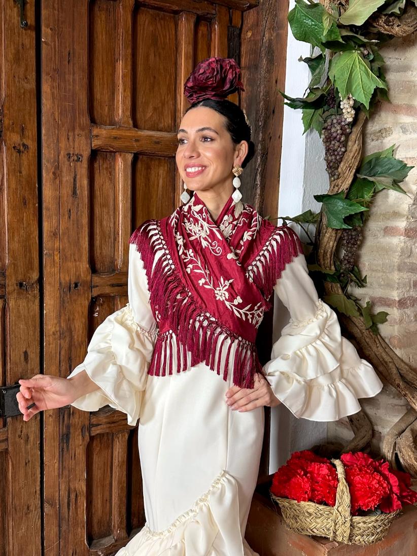 Mantoncillo de Seda 'Sueño Andaluz' Bicolor Burdeos con Beige