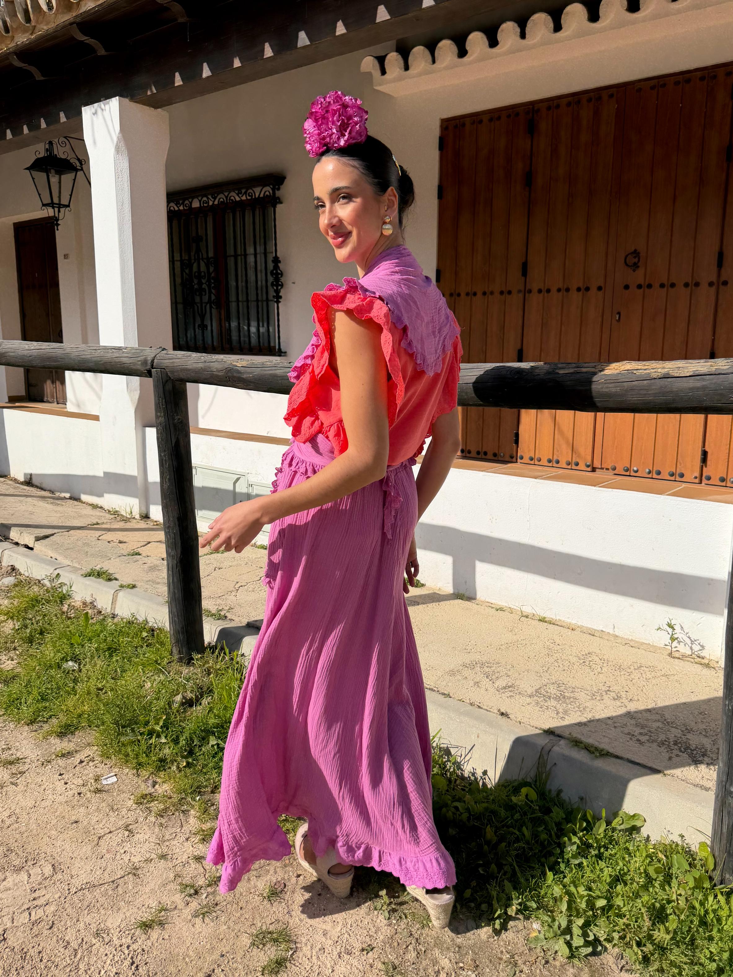 Conjunto de Romería de Falda y Piquillo  Bambula Tira Bordada Buganvilla