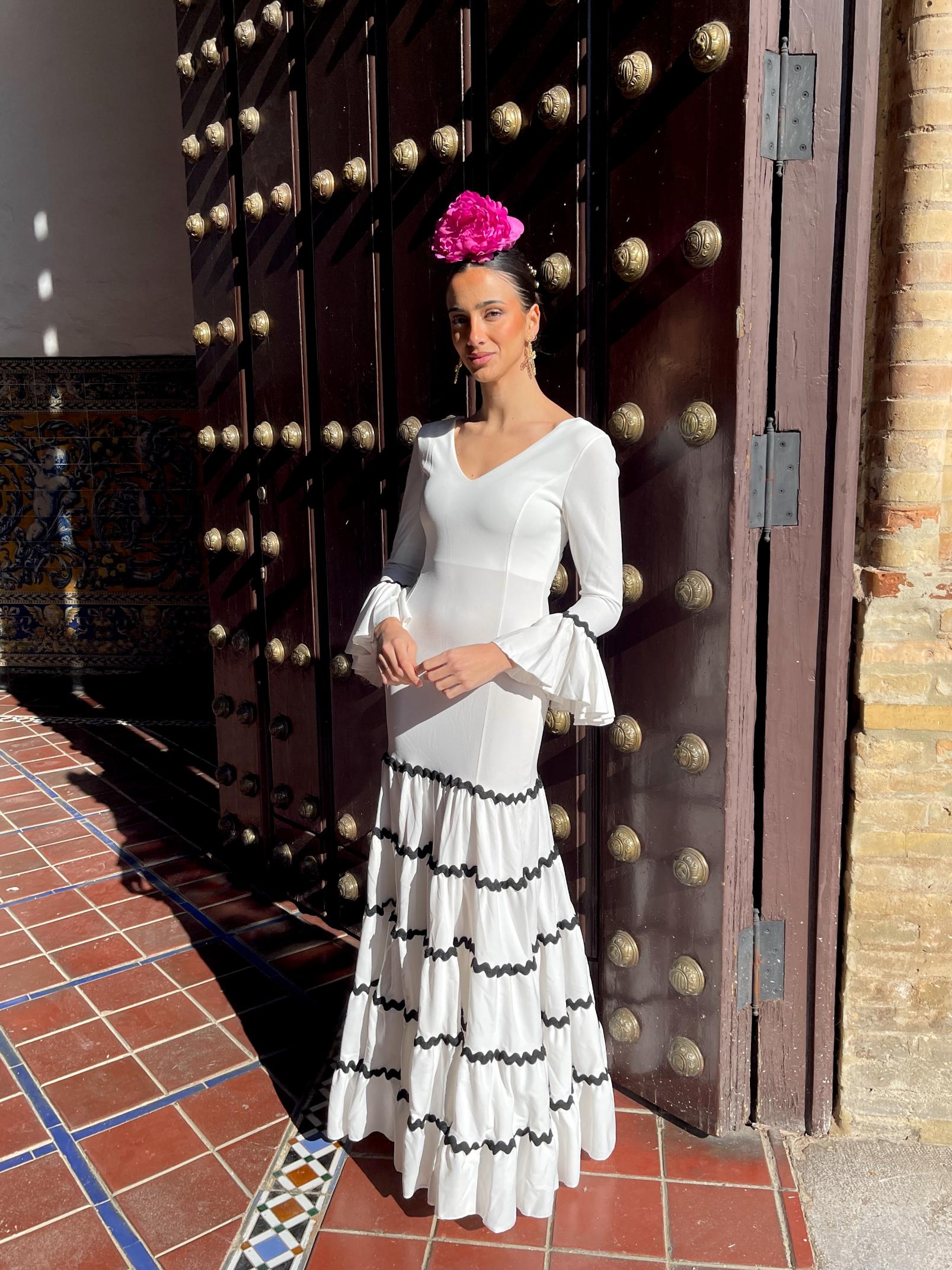 Traje Flamenca Canastero Liso Adorno Piquillo SPECIAL PRICE