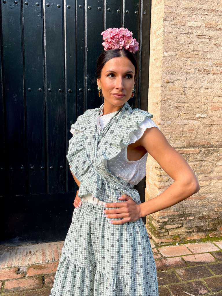 Conjunto de Falda y Piquillo de Romería Vichy con Lunares Cacería