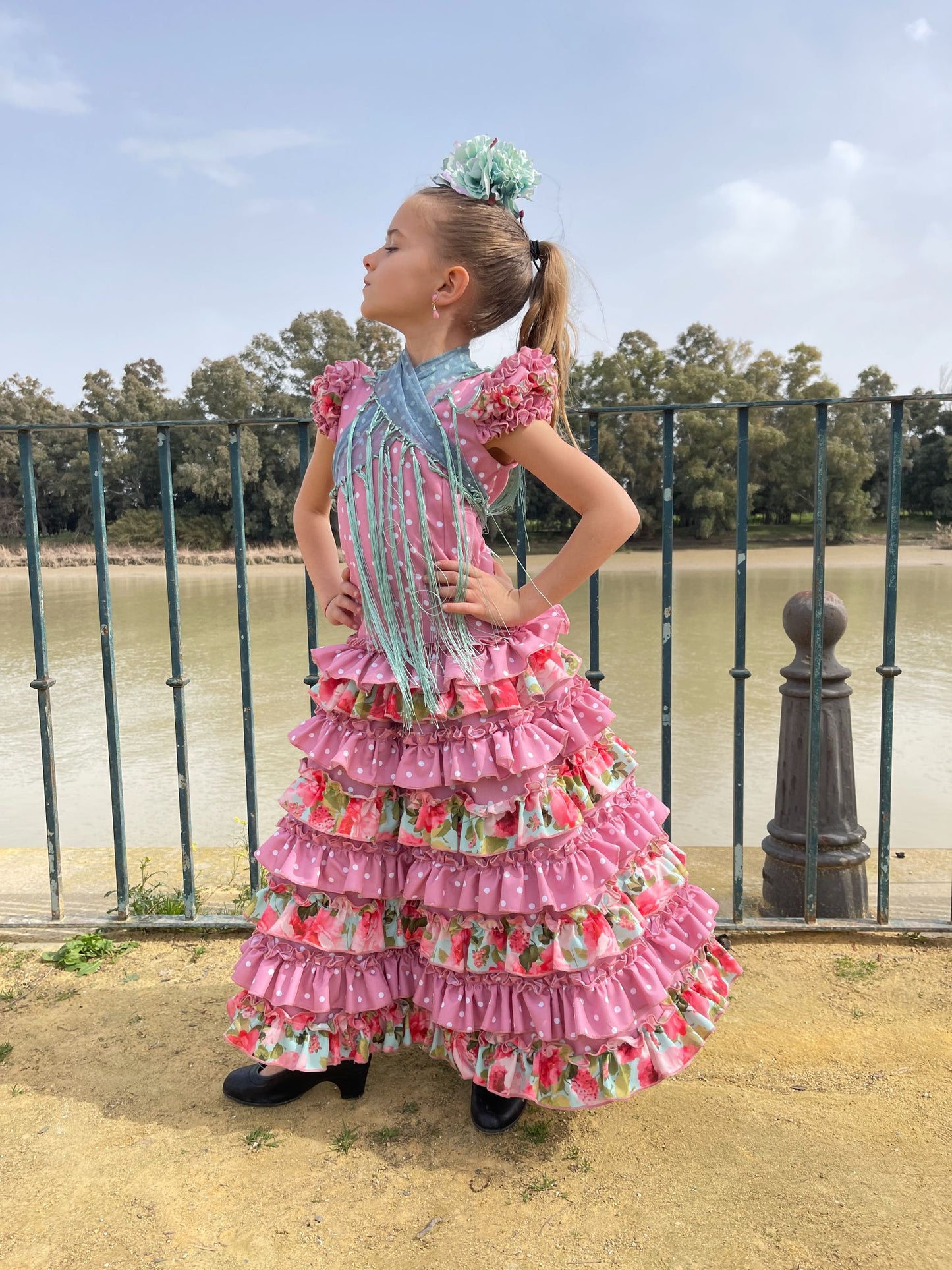 Traje de Flamenca Modelo ESTRELLITA Talla 6