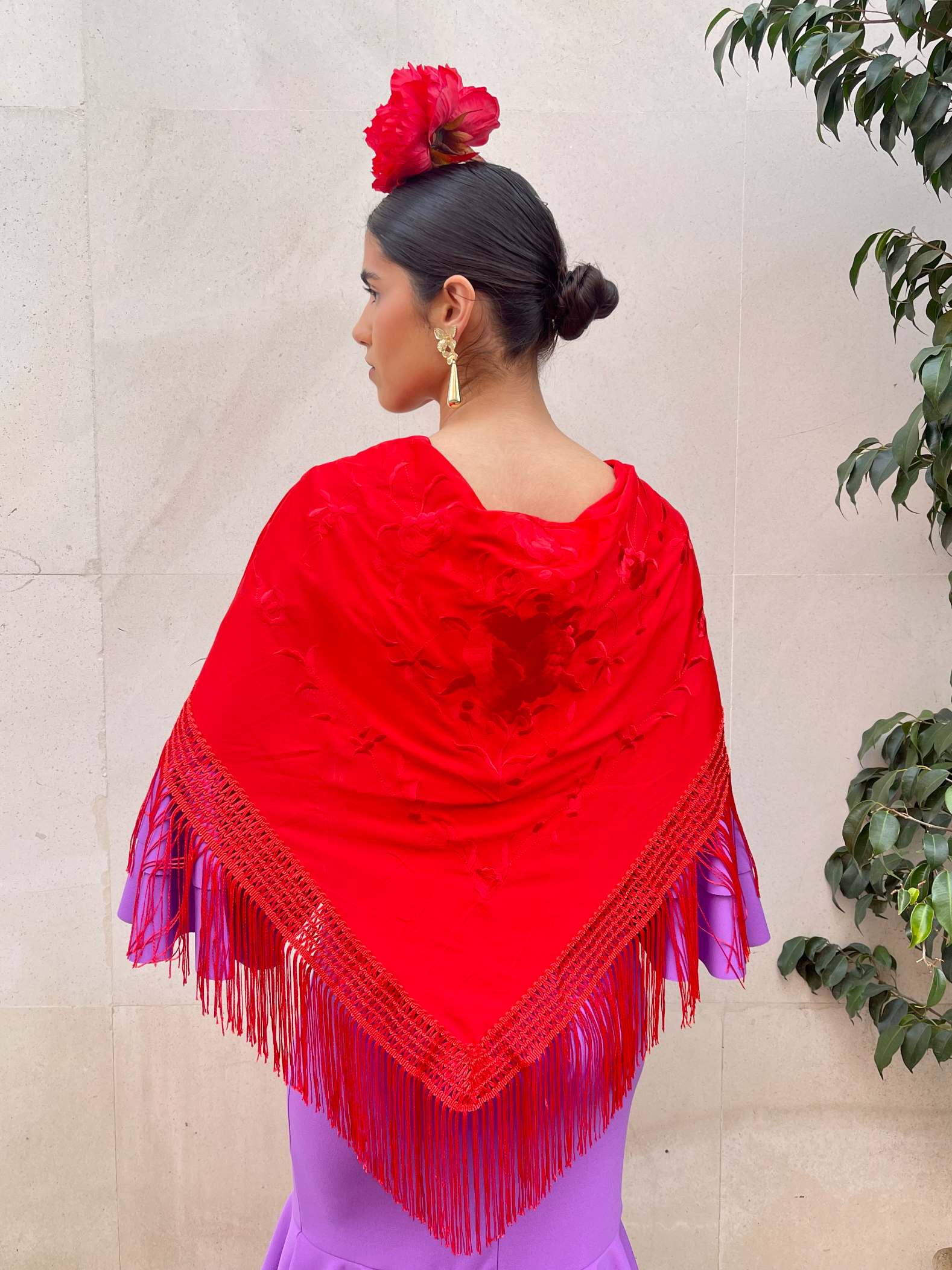 Mantón Bordado Flores Rojo Monocolor