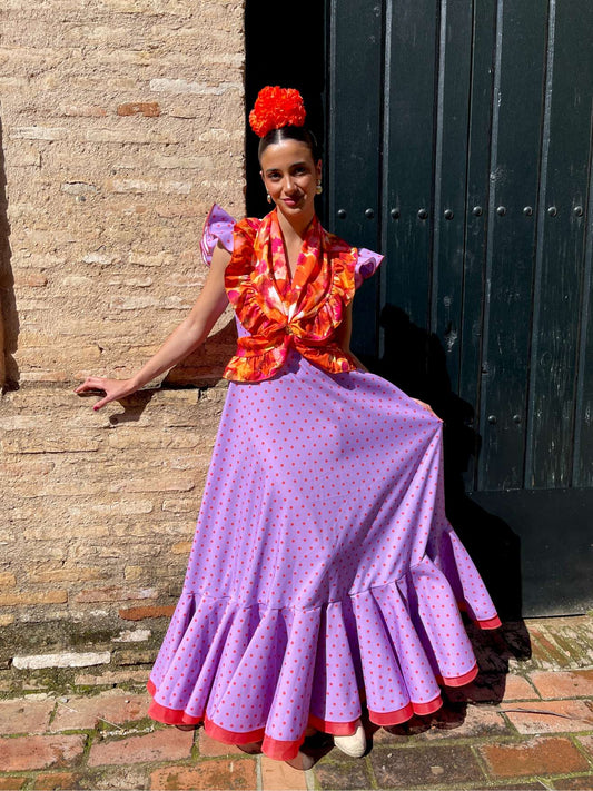 Look Bata Rociera Strech Malva con Lunar Naranja