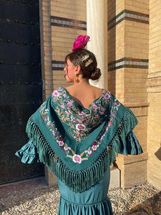 Matoncillo esmeralda bordado flores lilas