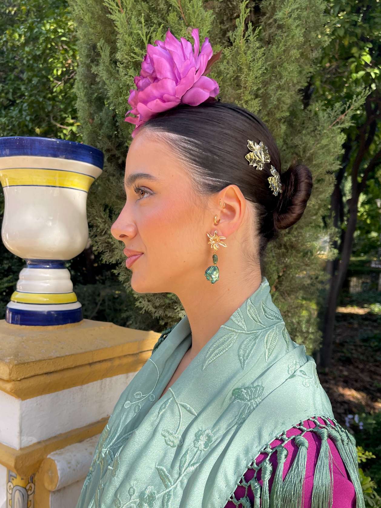 Pendientes de flamenca dorado nácar verde