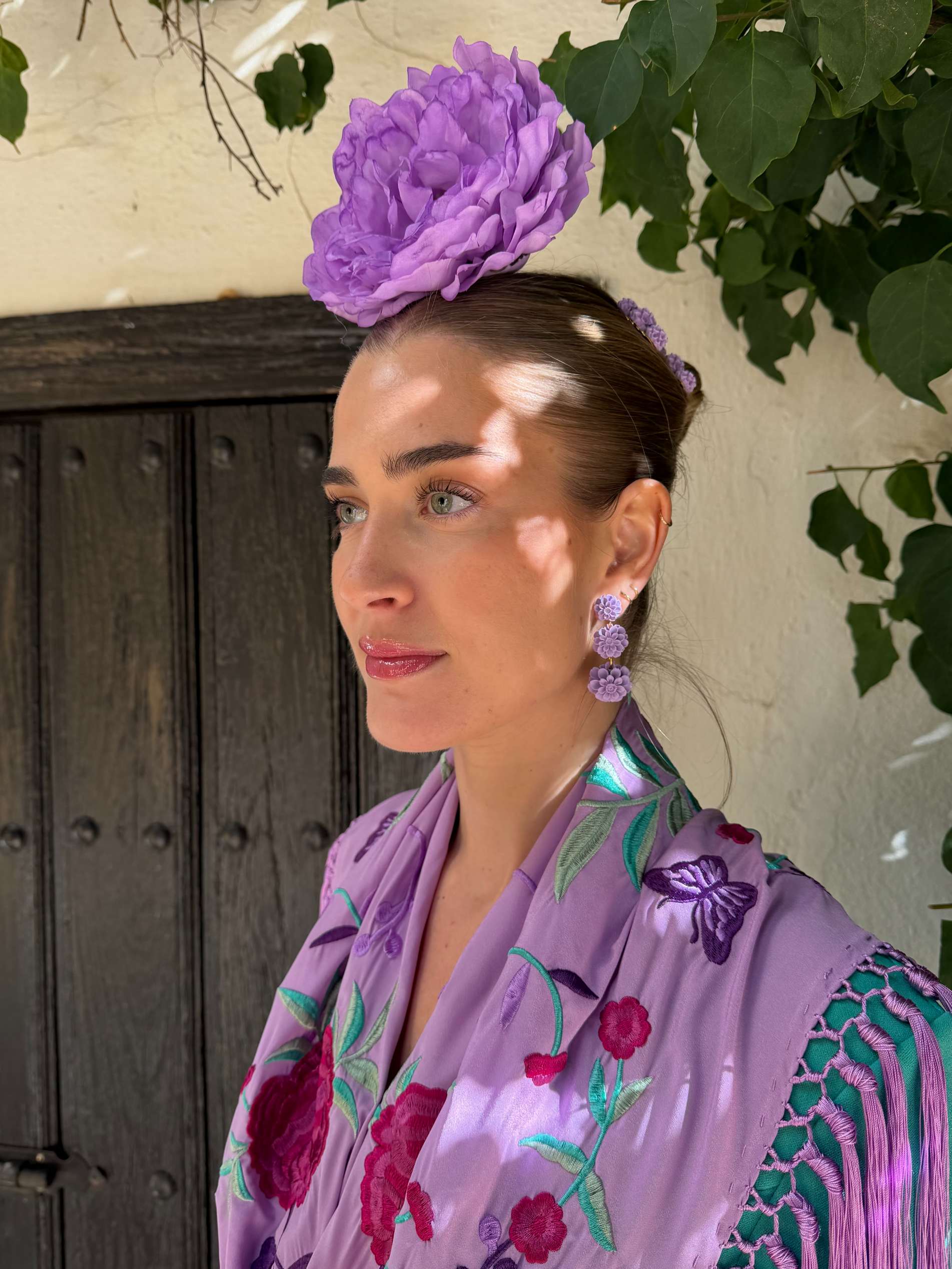 Pendientes de flamenca dorado tres Flores de Acetato Malva