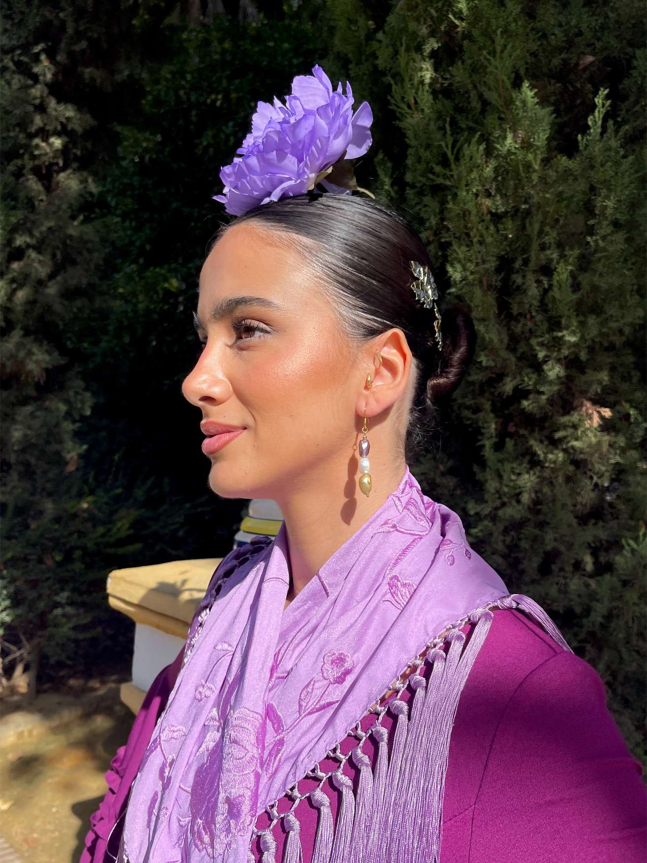 Pendientes de flamenca dorados nácar malva, blanca y verde