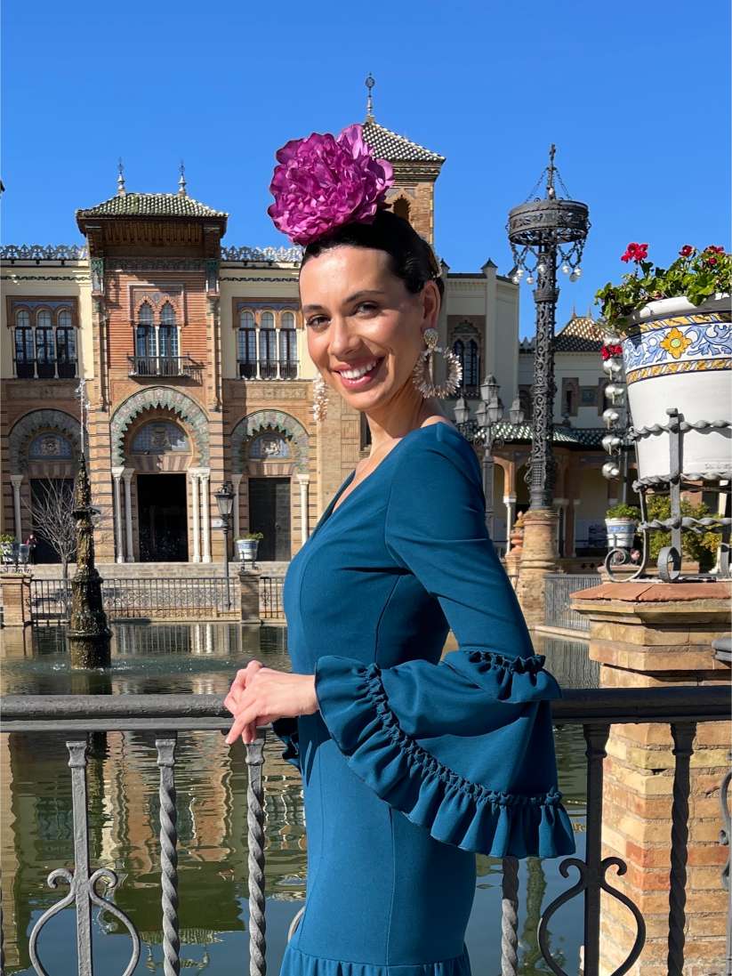 Peonia de flamenca color frambuesa