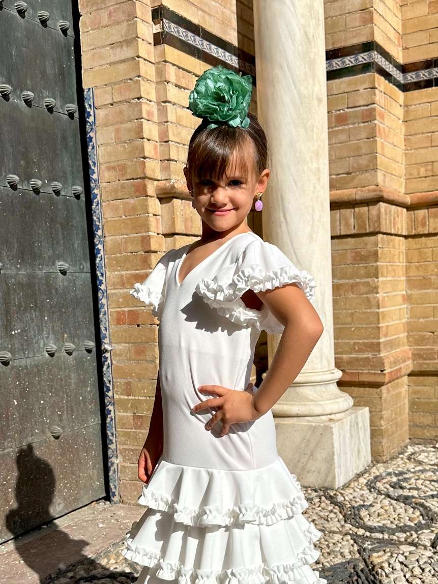 Peonia de flamenca de niña jabonoso