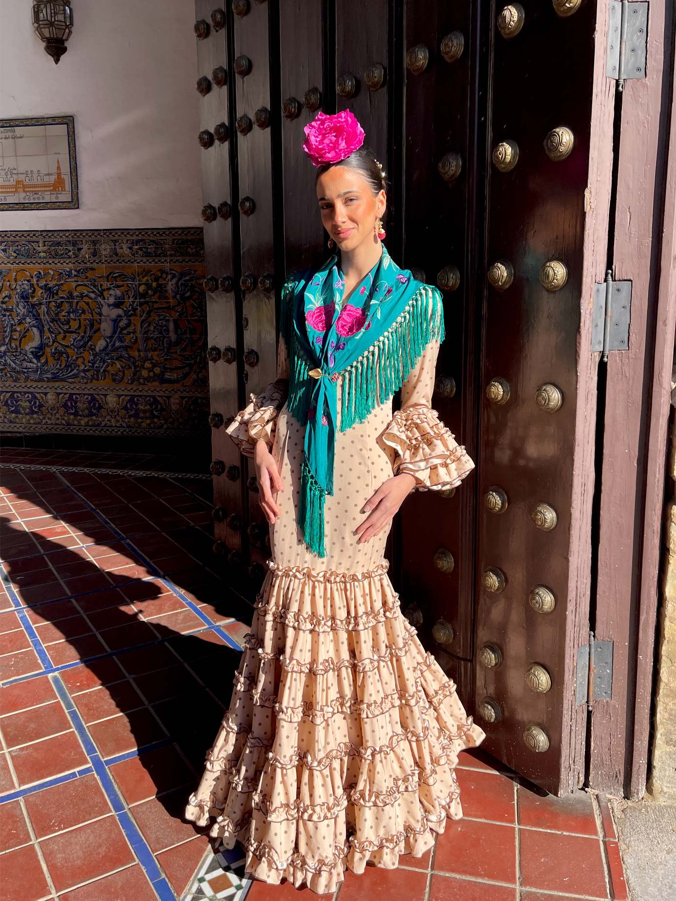 Traje de Flamenca Canastero Beige Adorno Garrucha Lunar Marrón