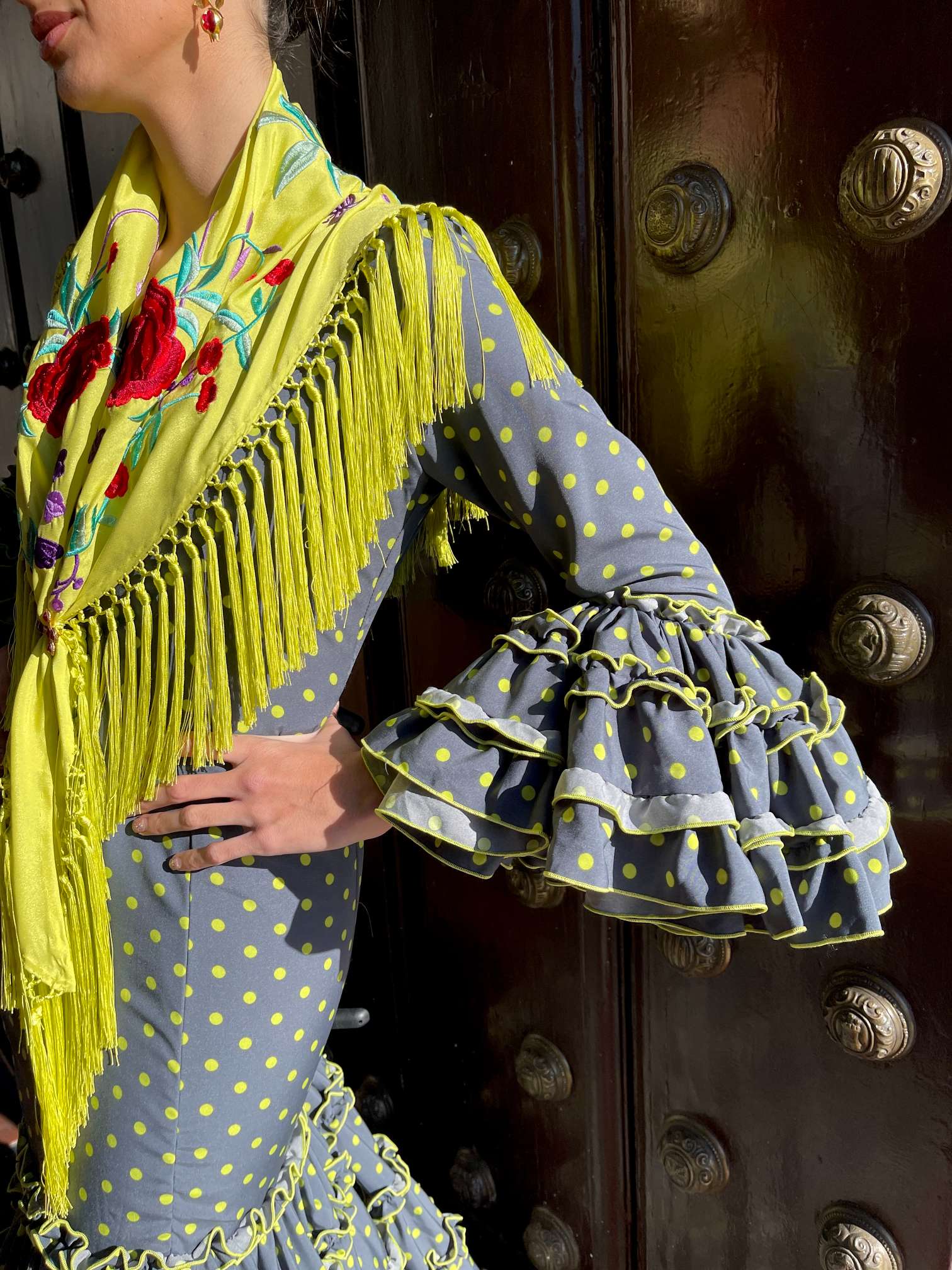 Traje de Flamenca Canastero con garrucha Gris Lunar Lima