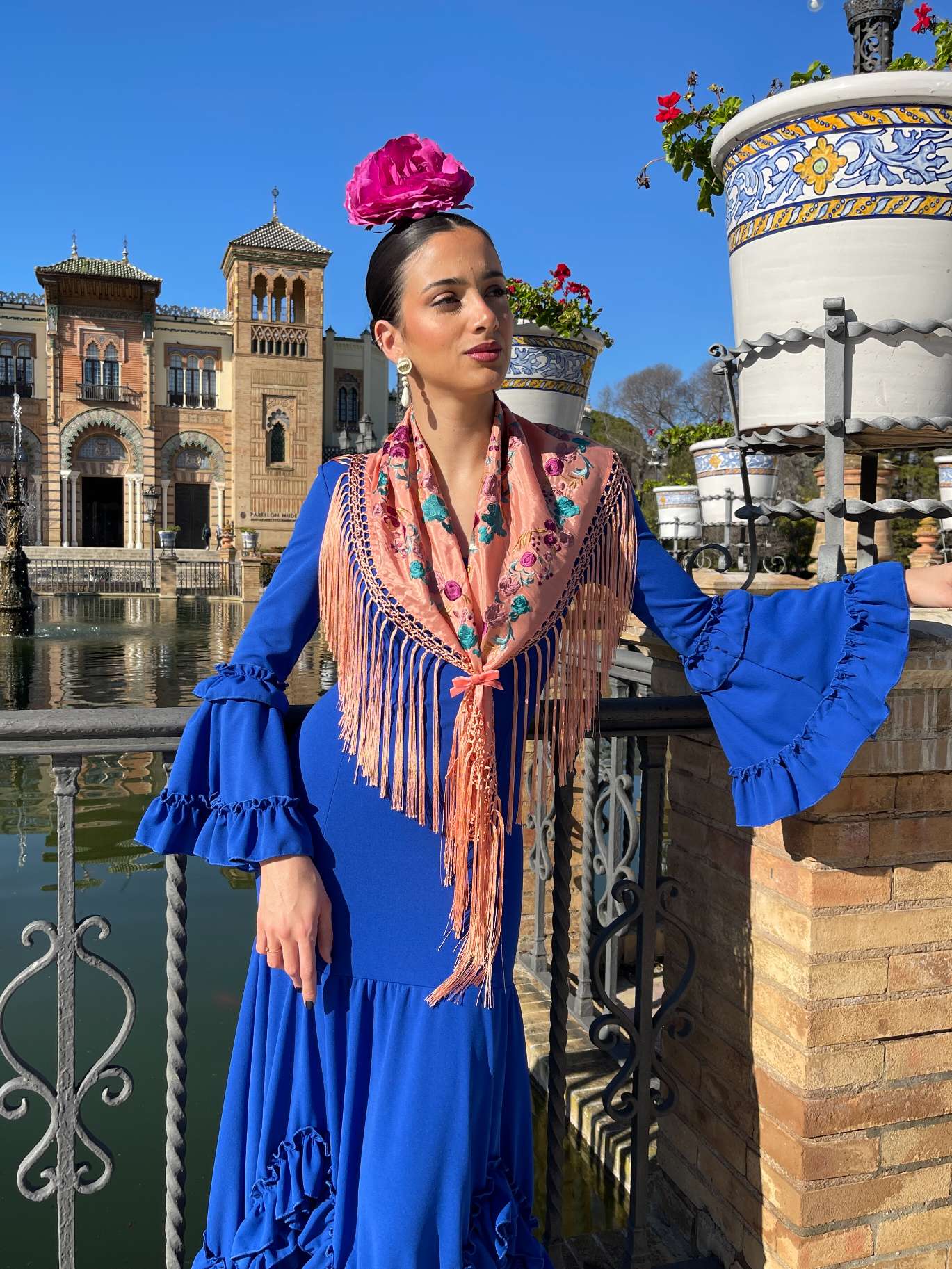Traje de Flamenca Tendencia Falda Picos detalles azul electrico