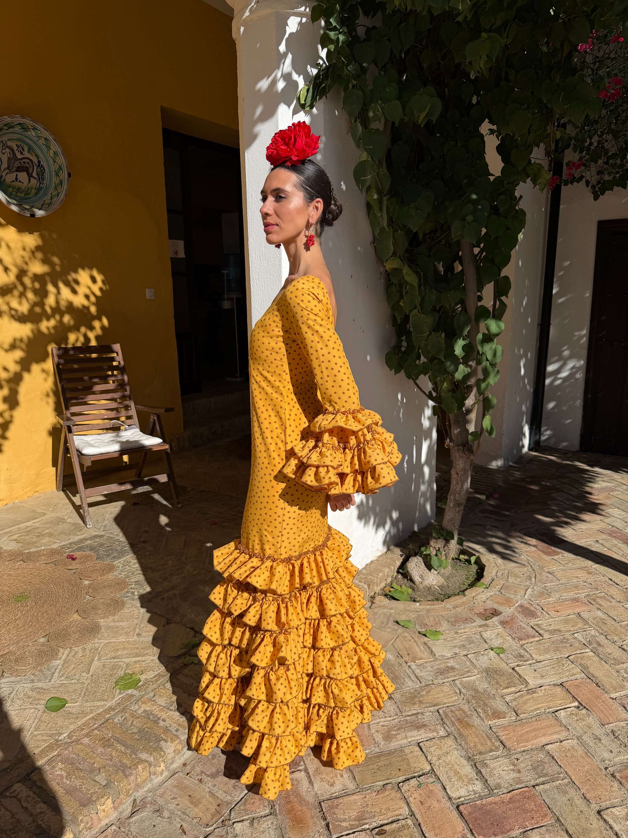 Traje de flamenca Mostaza Volantes Lunar Camel