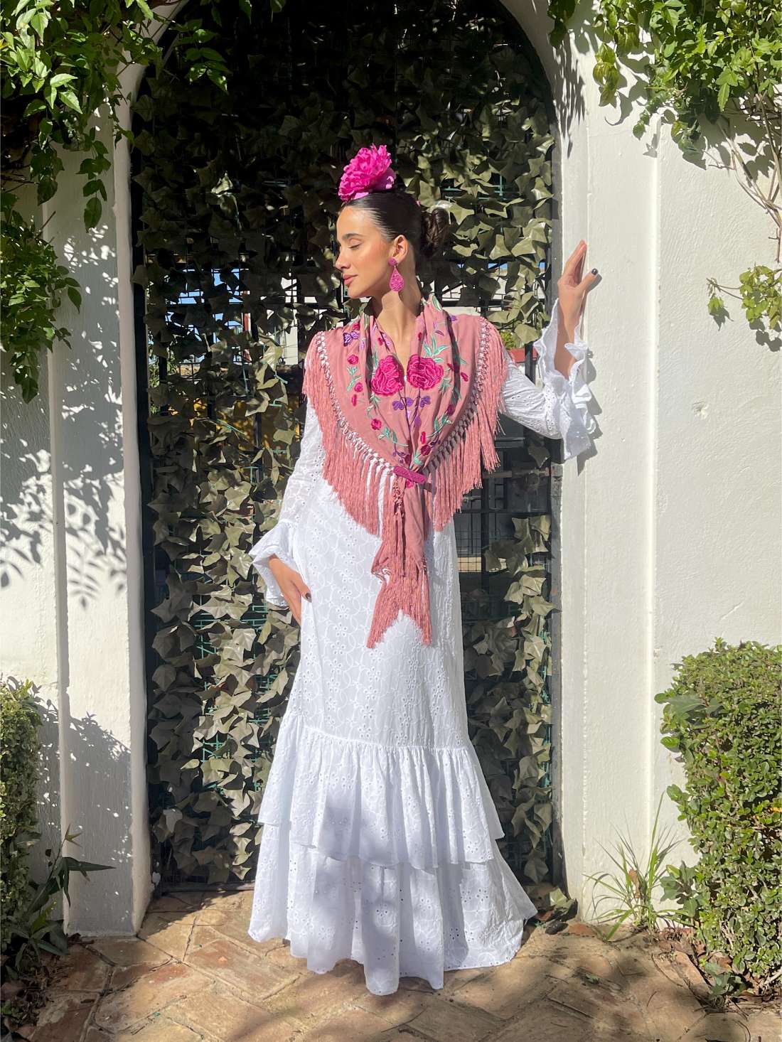 Traje de flamenca económico perforado blanco