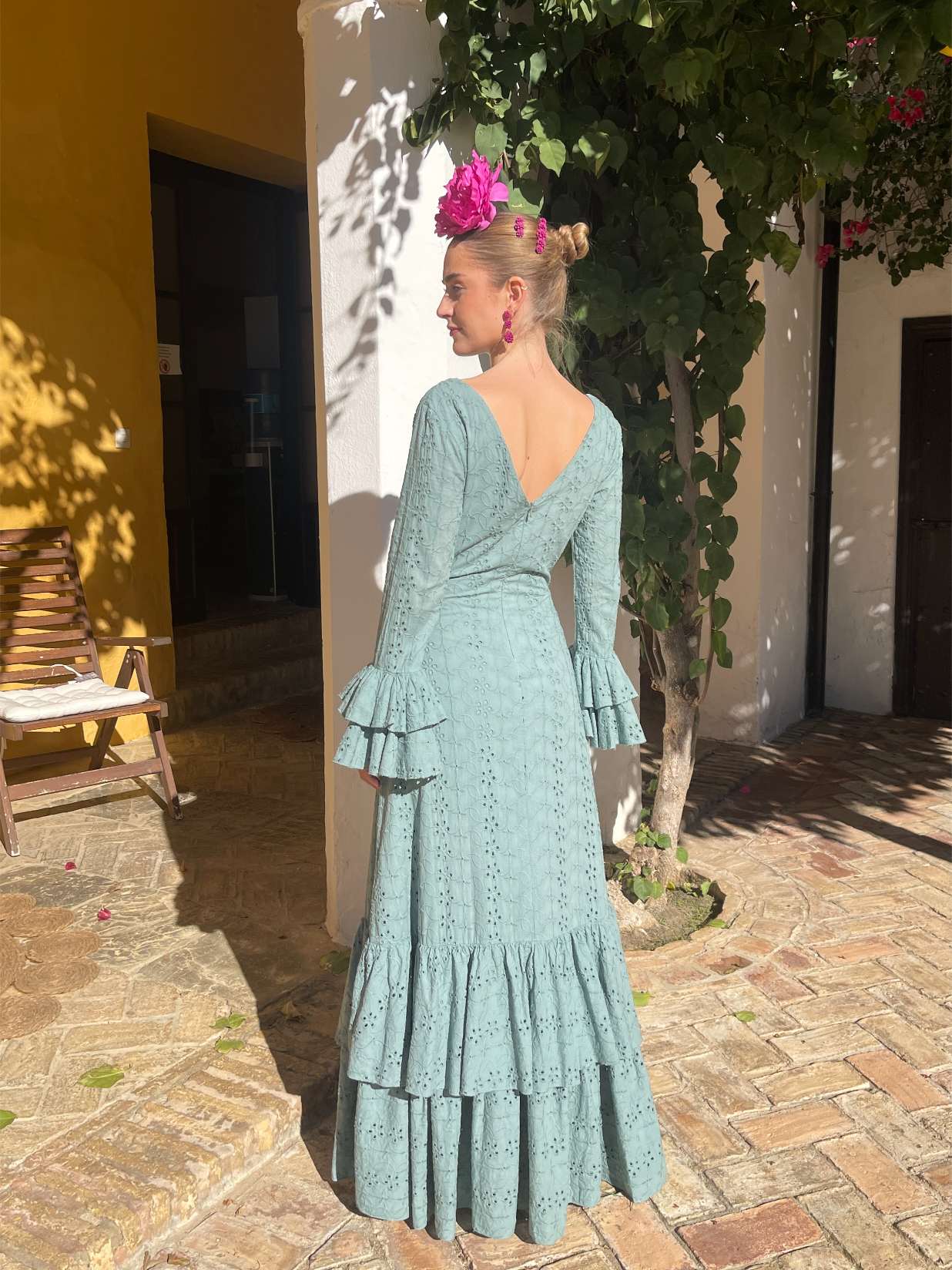 Traje de flamenca perforado jabonoso