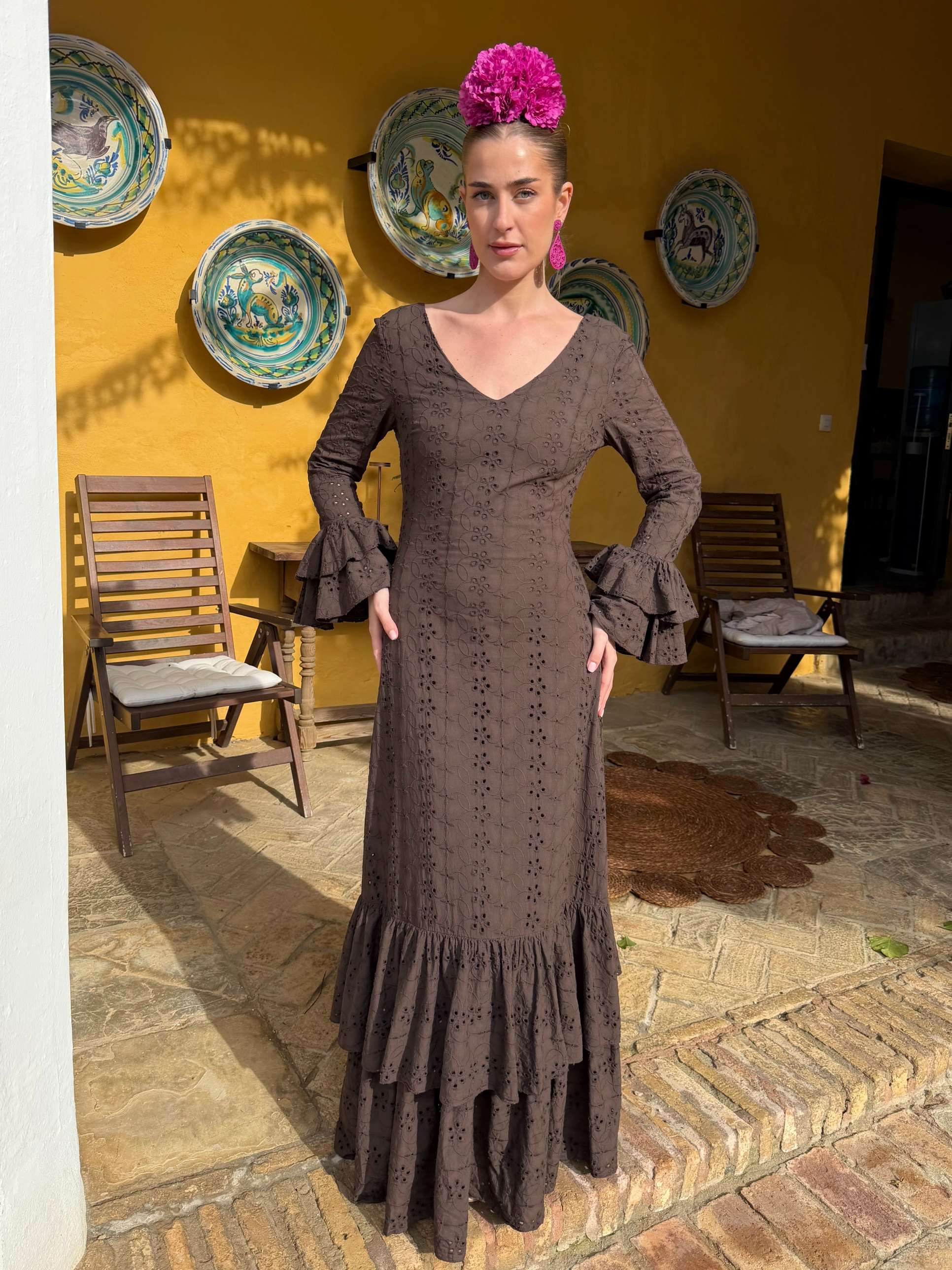 Traje de flamenca perforado marrón chocolate